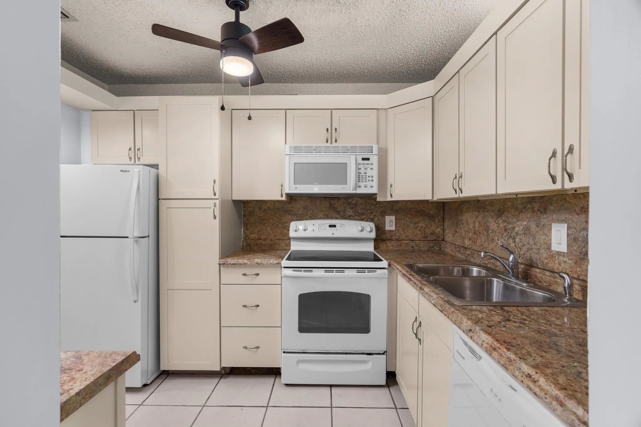 120 Cypress Club Dr, #203