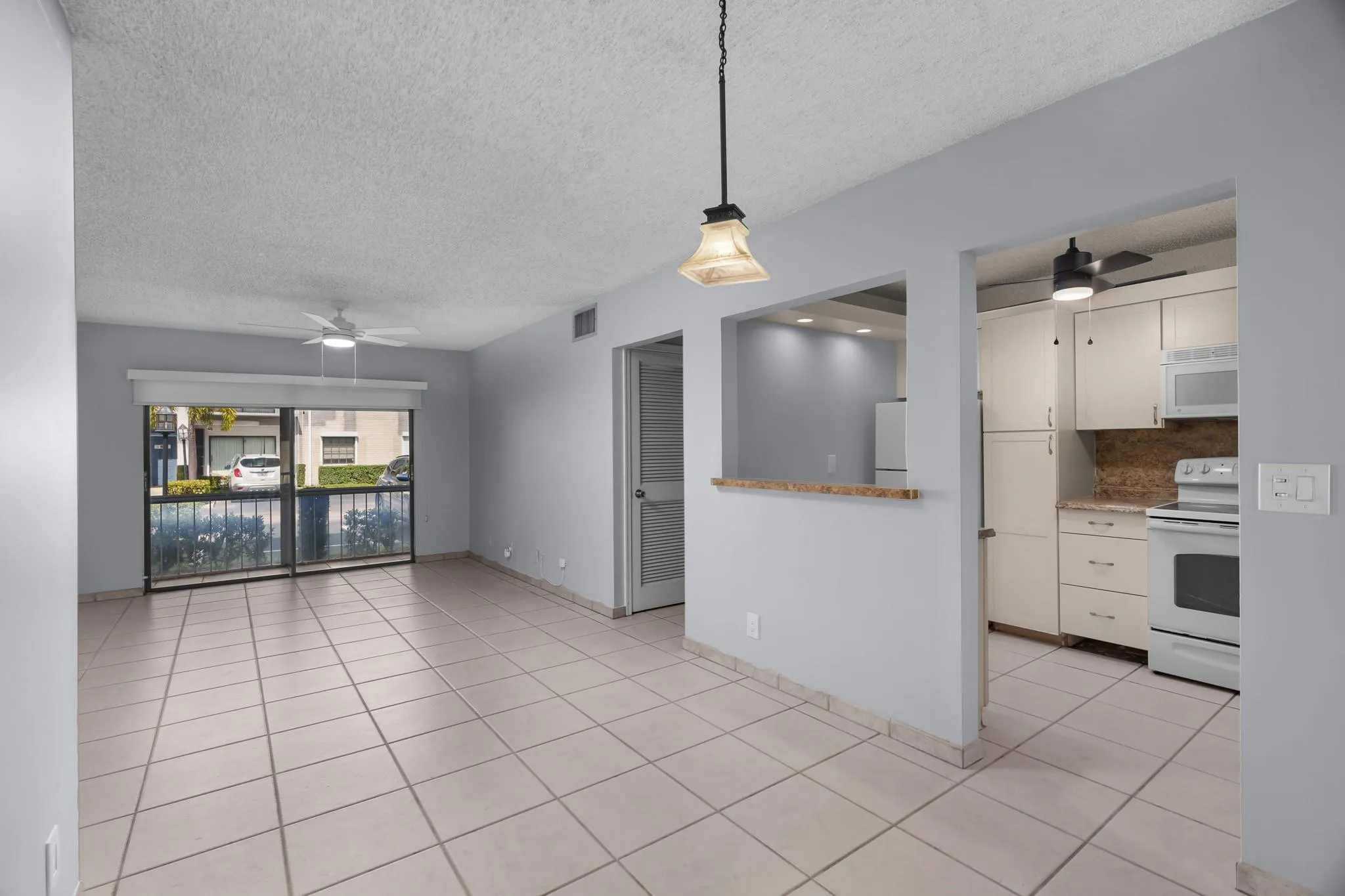 120 Cypress Club Dr, #203