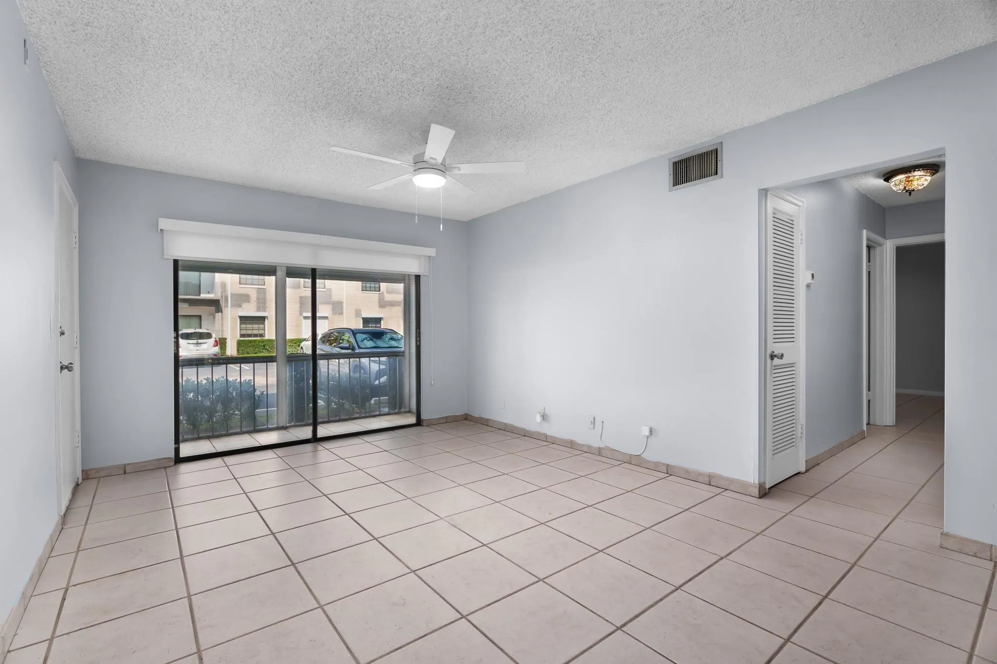 120 Cypress Club Dr, #203