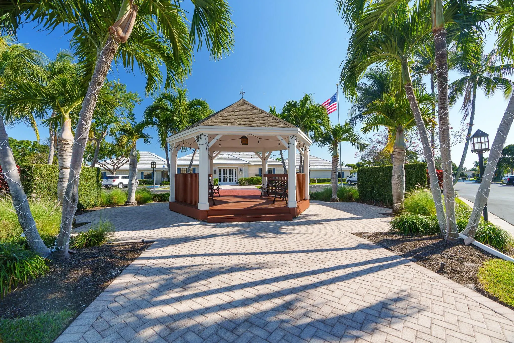 120 Cypress Club Dr, #203