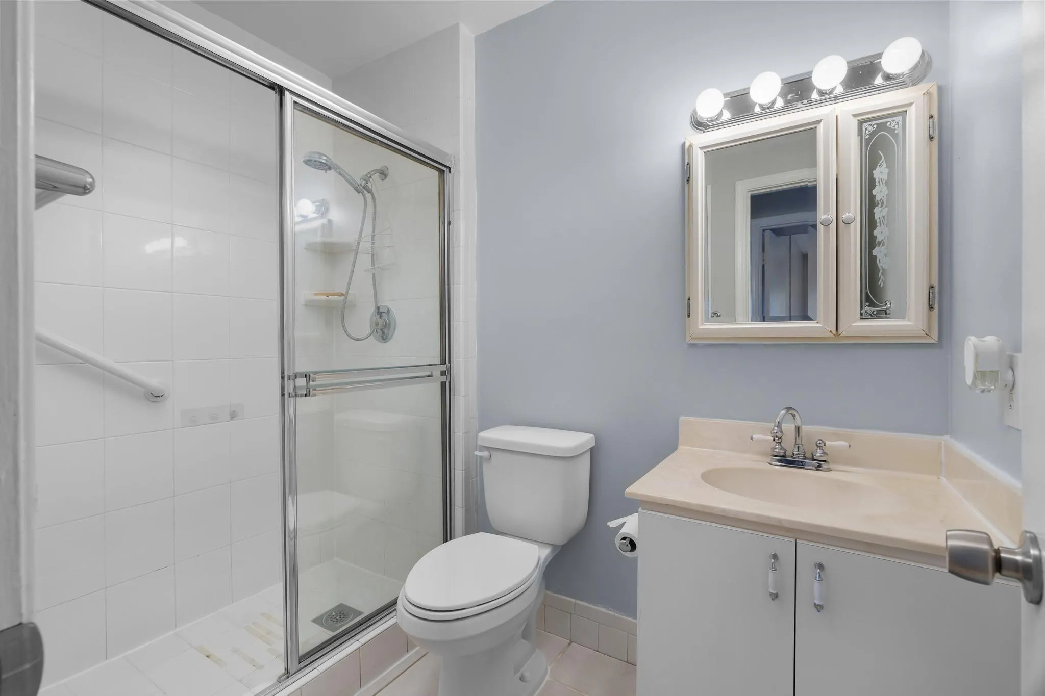 120 Cypress Club Dr, #203