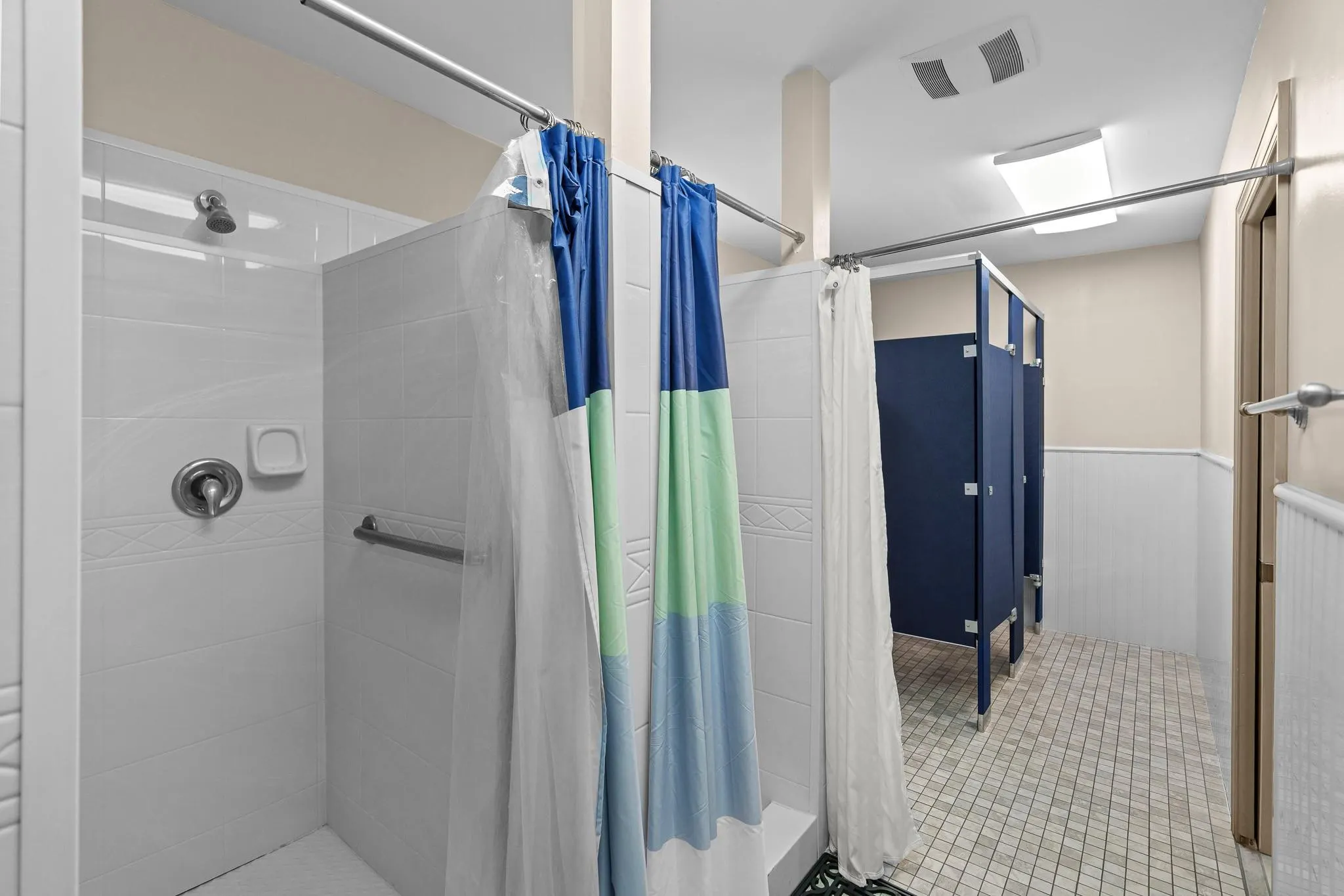 120 Cypress Club Dr, #203