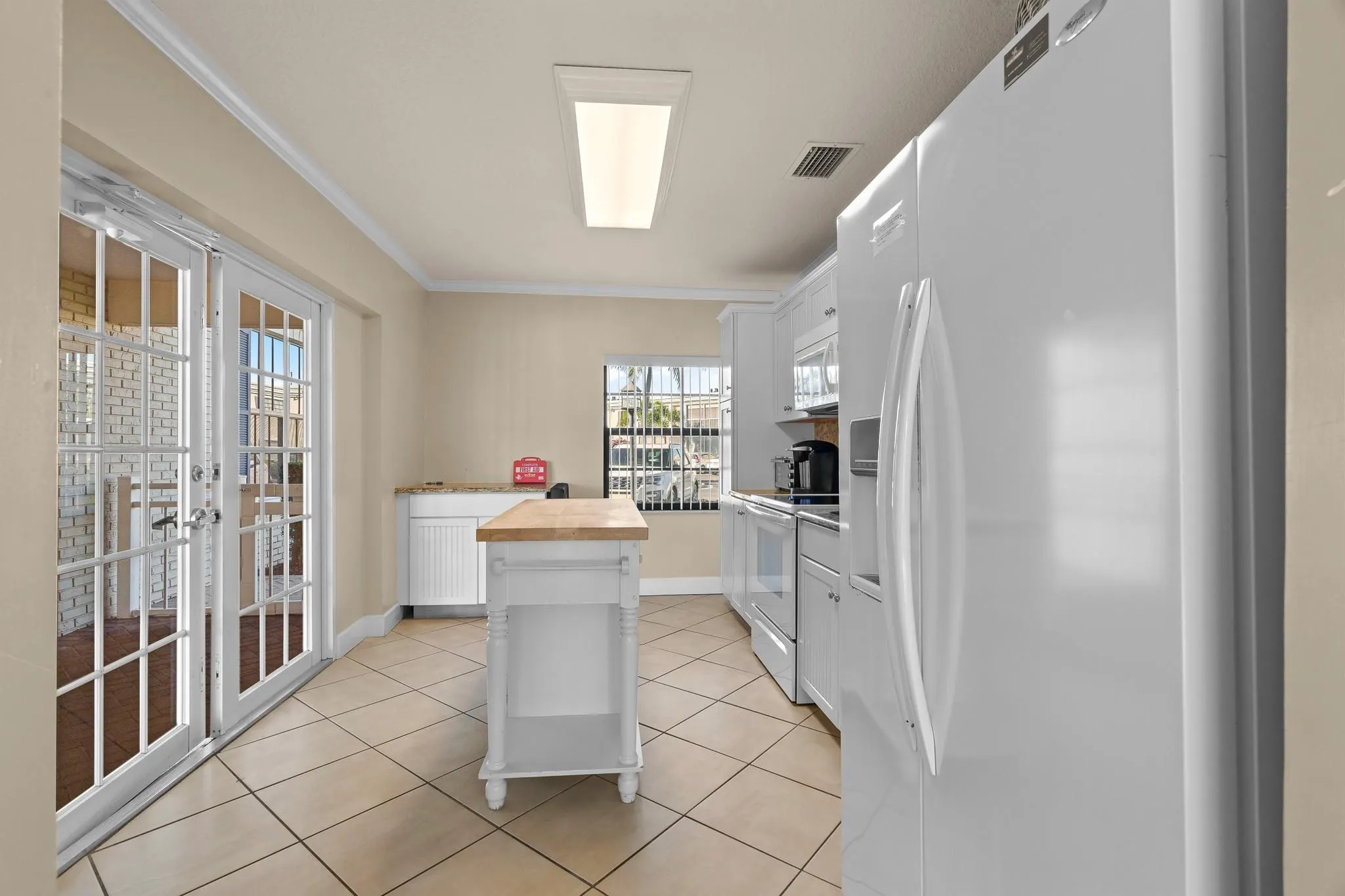120 Cypress Club Dr, #203