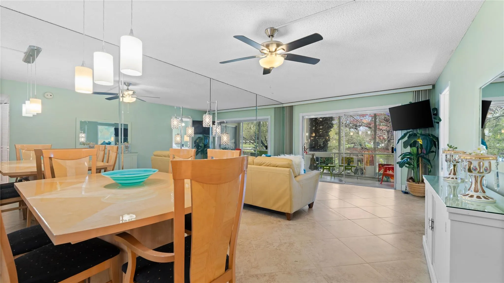 2710 Nassau Bnd, #B1