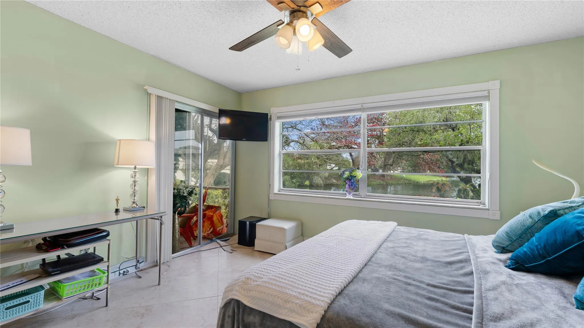 2710 Nassau Bnd, #B1