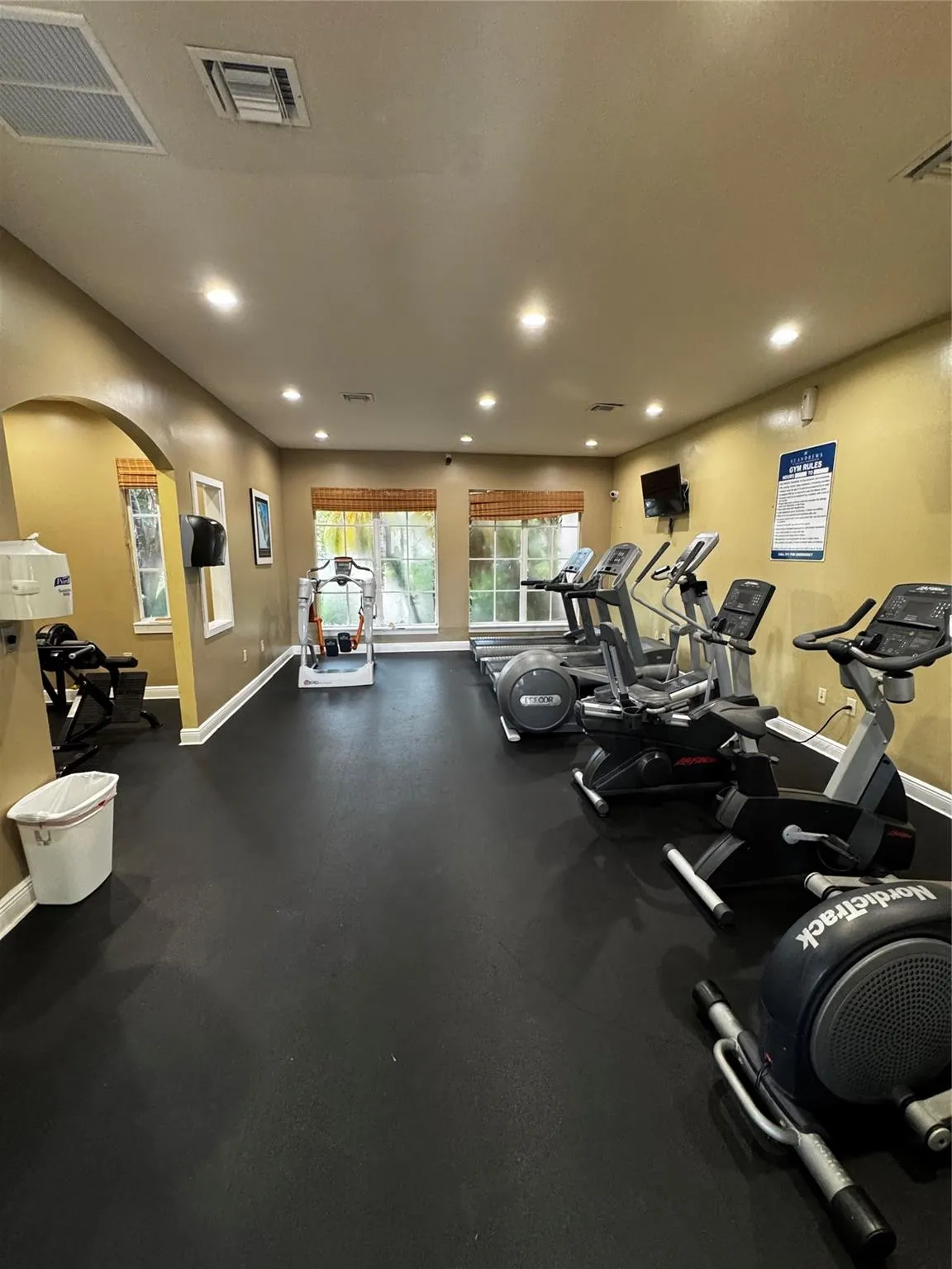 12106 ST ANDREWS PL, #102
