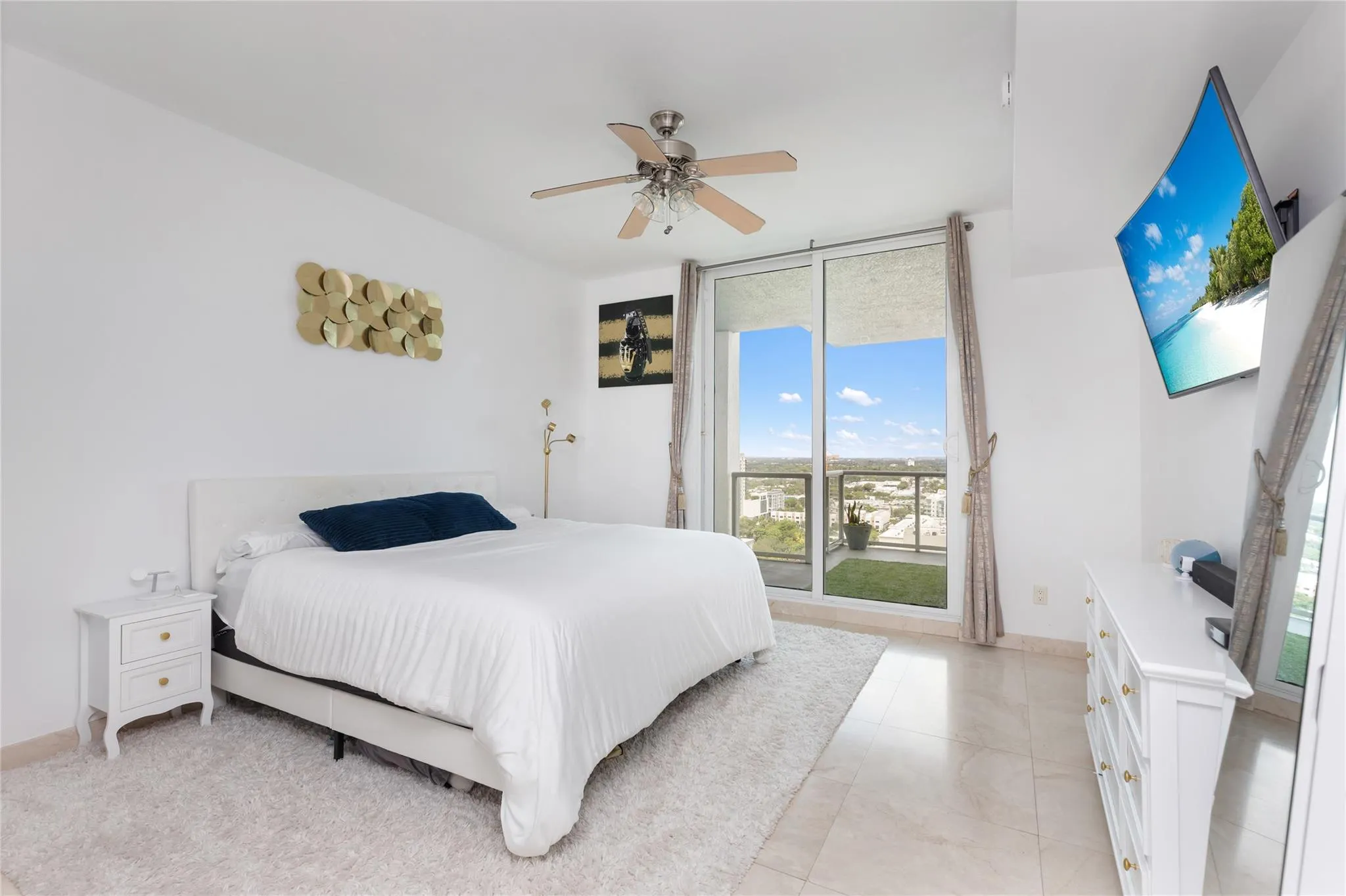 315 NE 3rd Ave, #1808