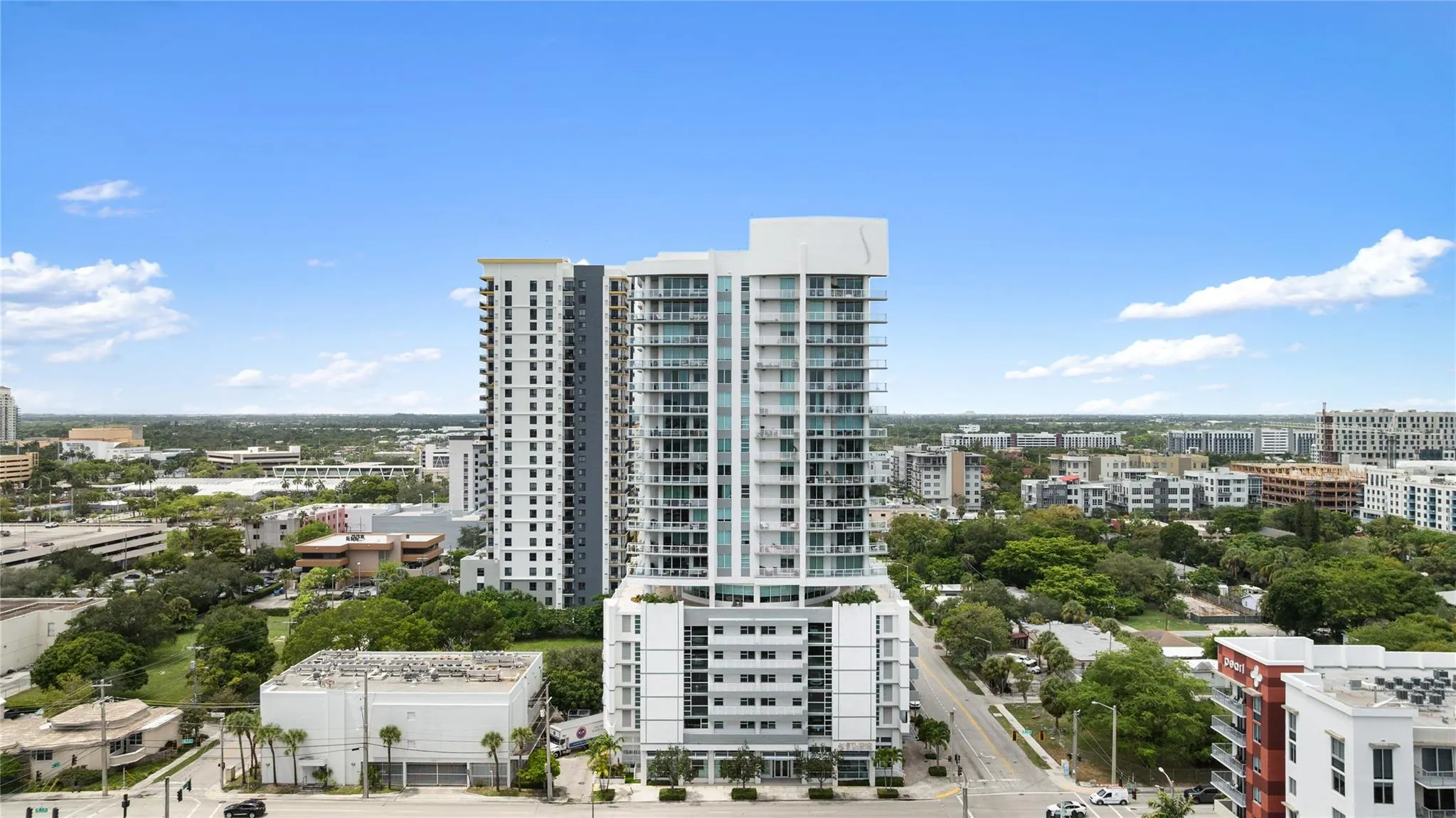 315 NE 3rd Ave, #1808
