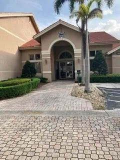15770 SW 104th Ter, #304
