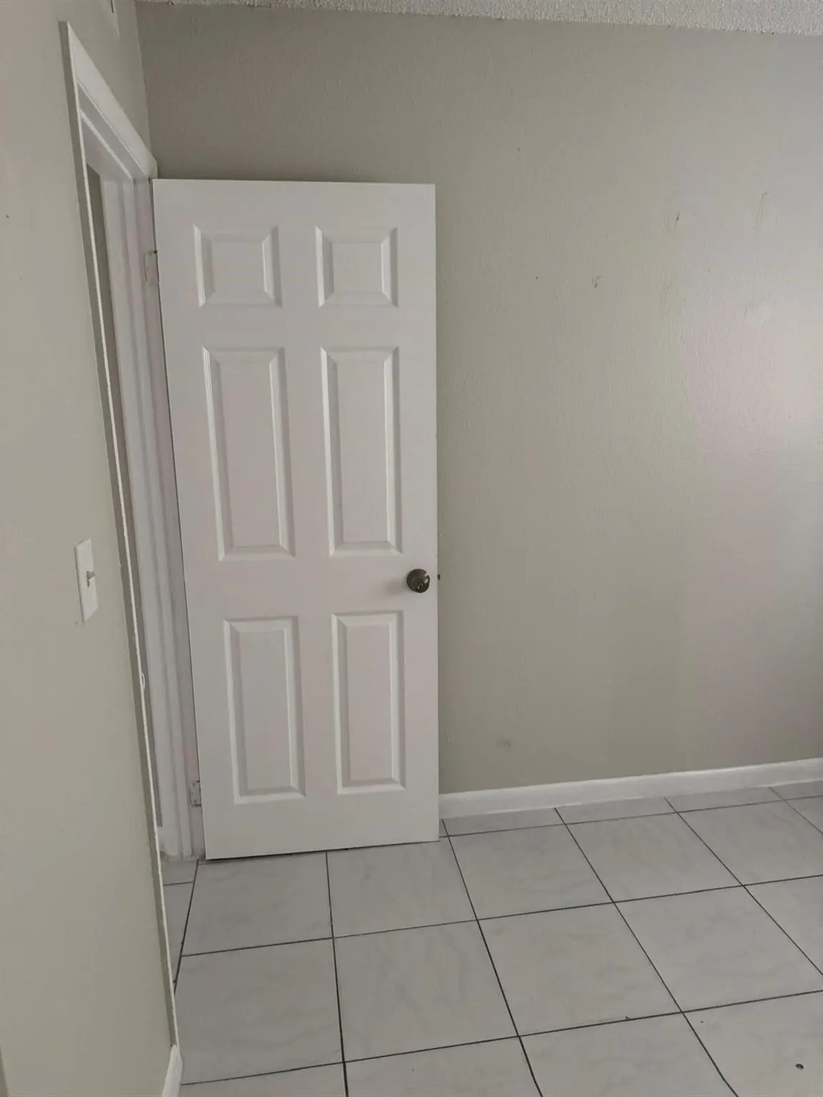 2404 NW 39th Way