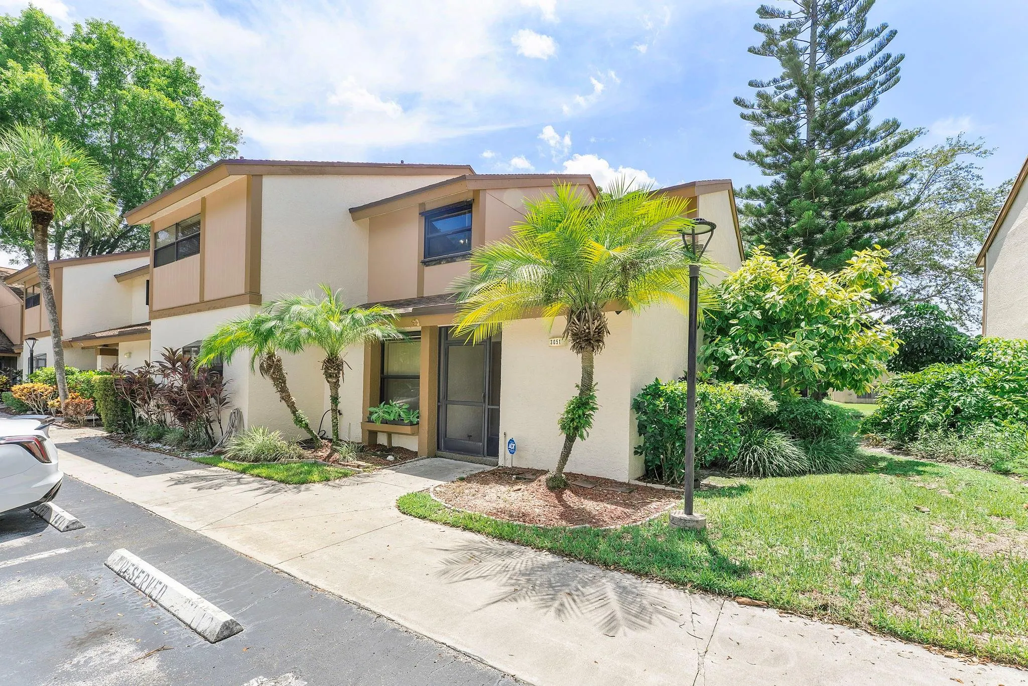 3051 NW 48th Ave, #808