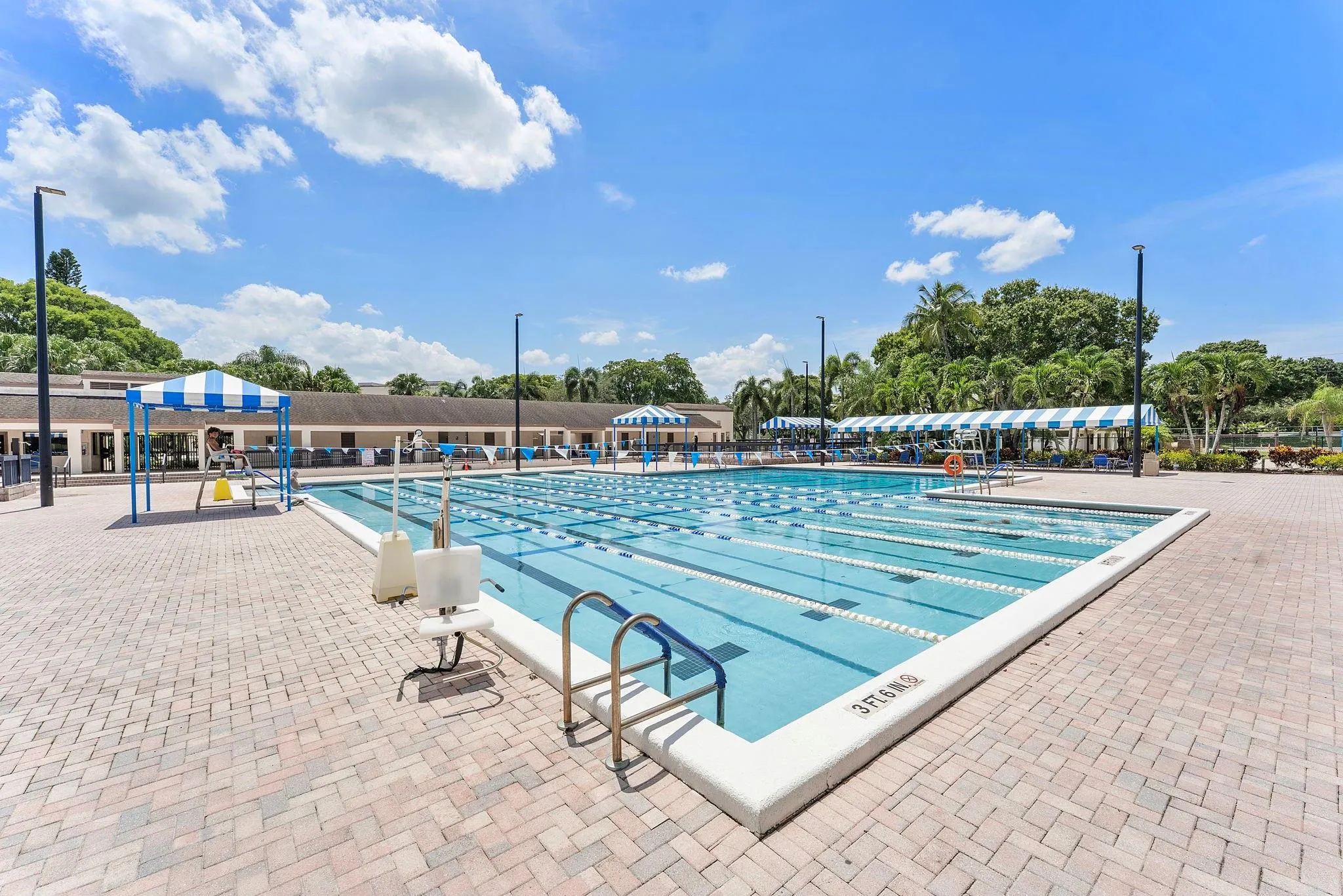 3051 NW 48th Ave, #808