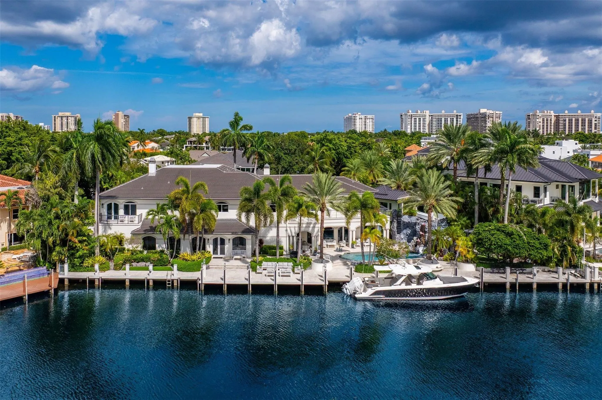 11 Bay Colony Lane