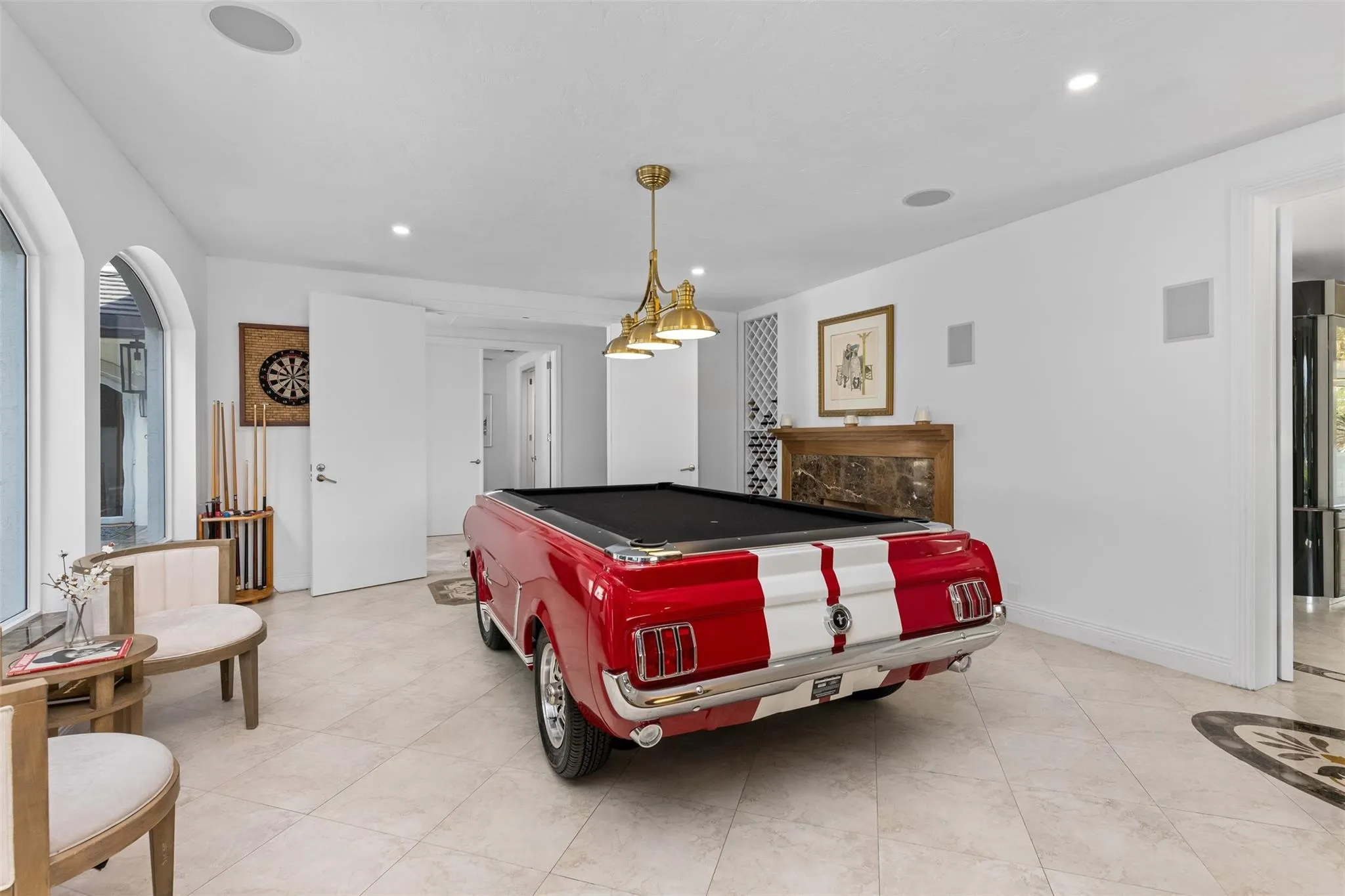 11 Bay Colony Lane