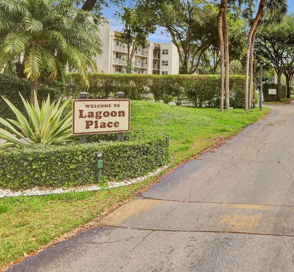 9230 Lagoon Pl, #103