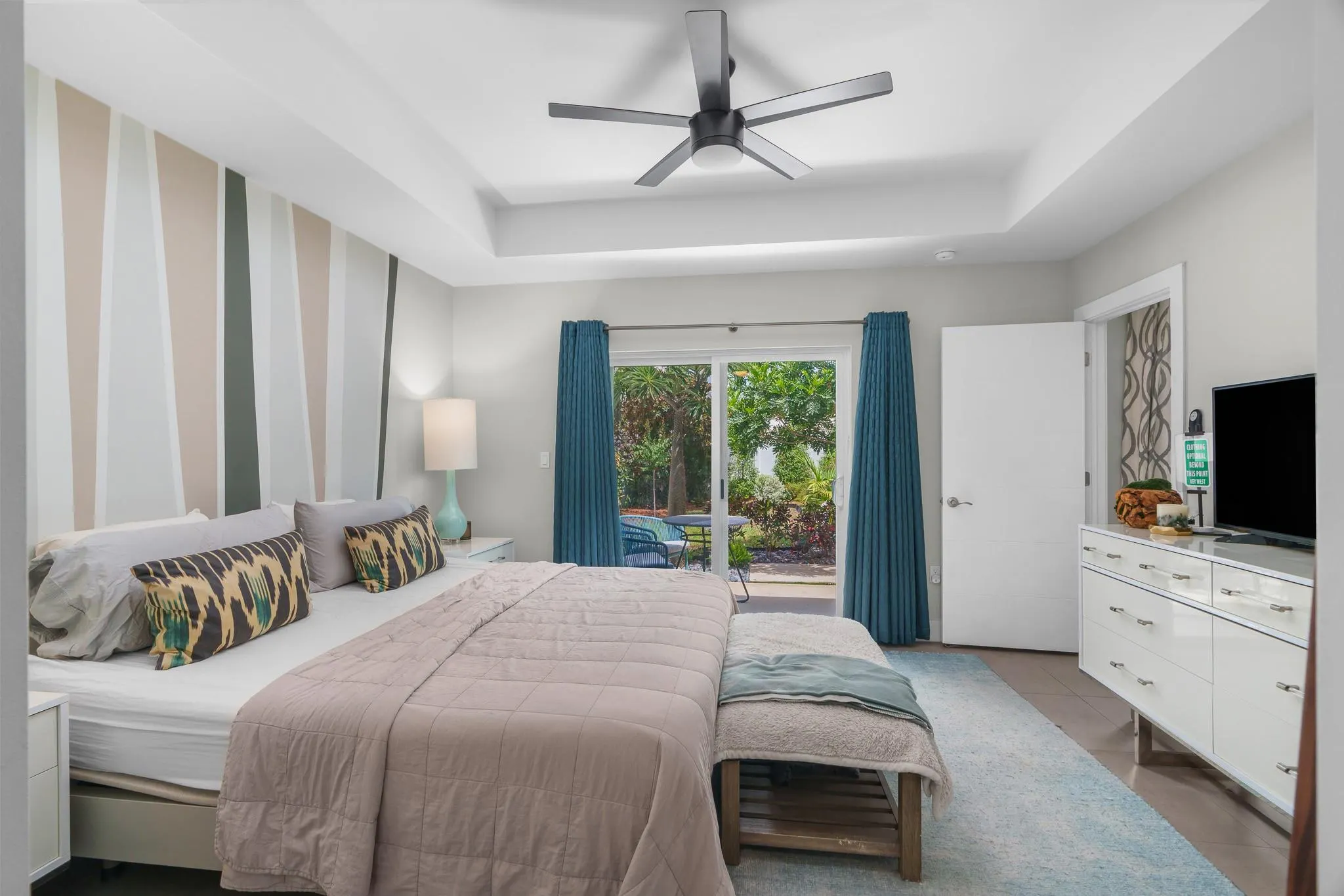121 NW 45th St