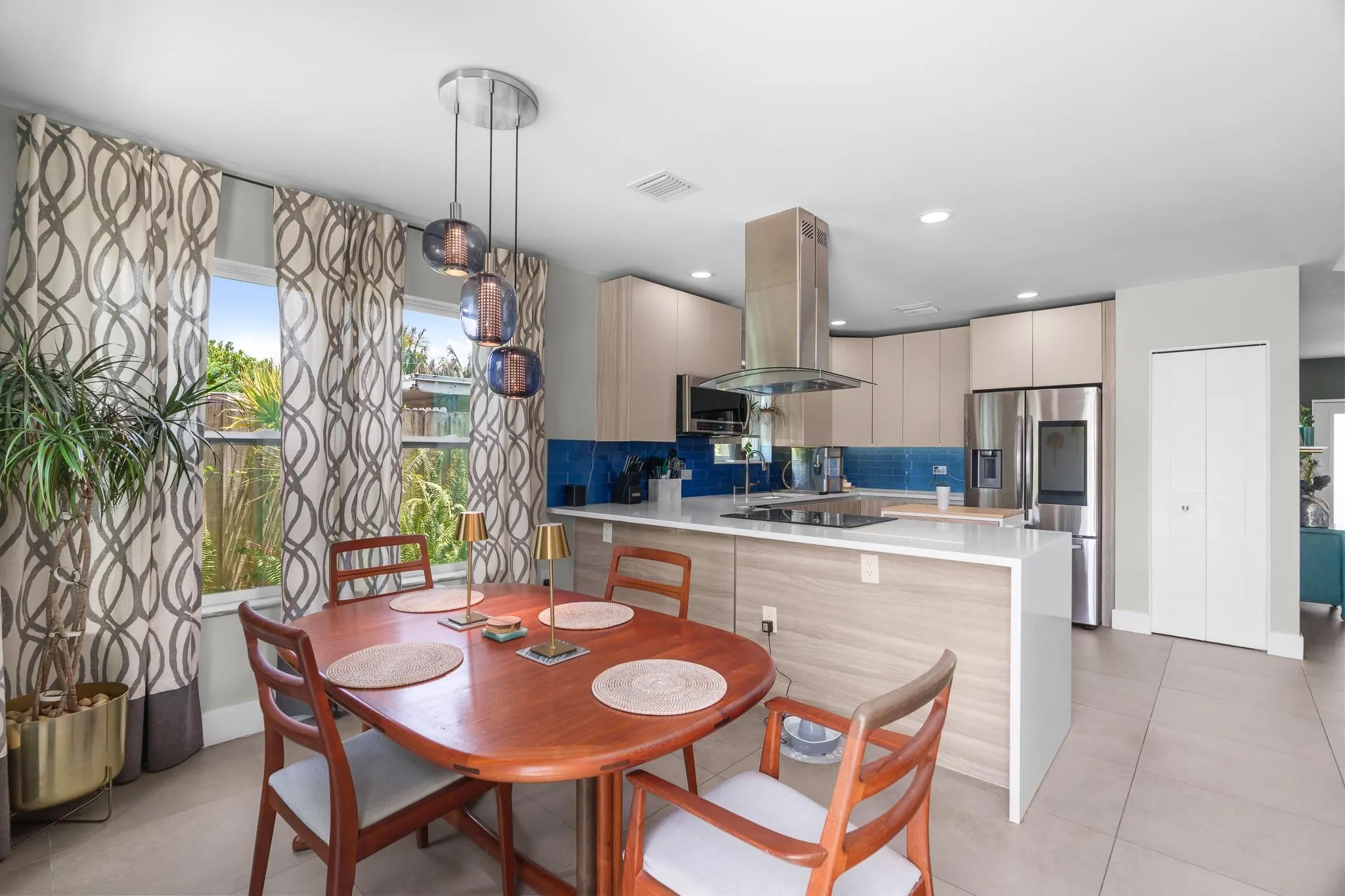 121 NW 45th St