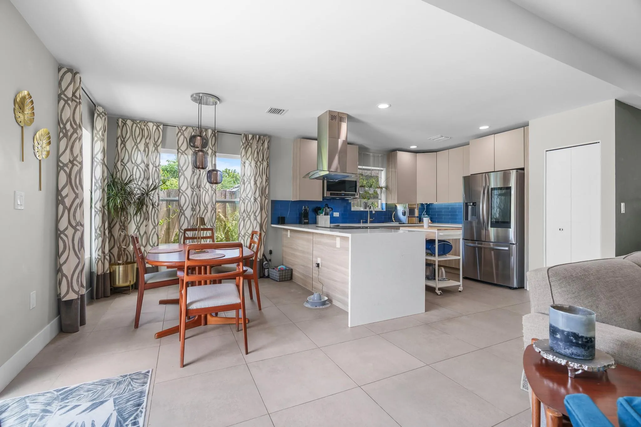 121 NW 45th St