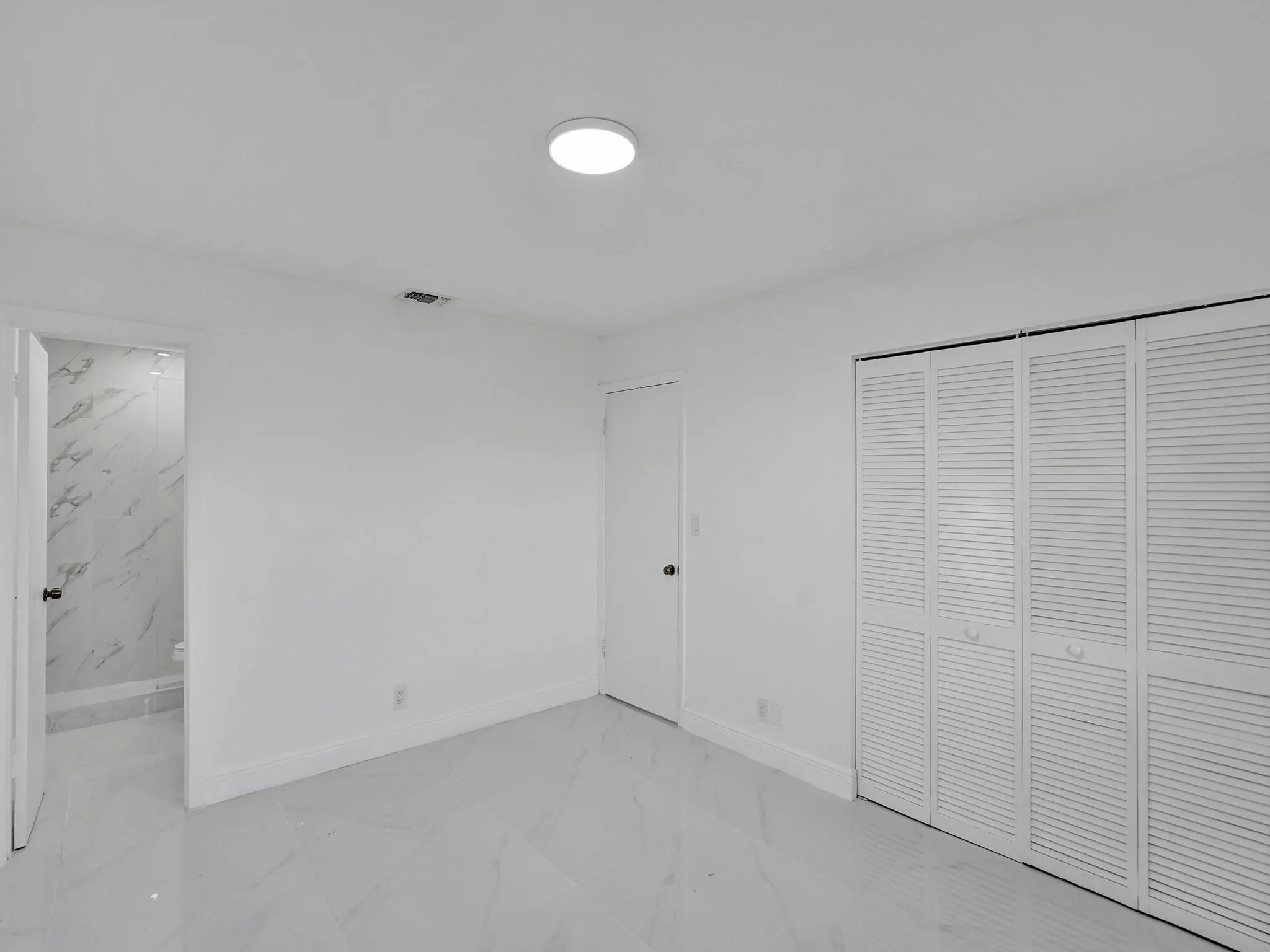 10051 Winding Lake Rd, #201
