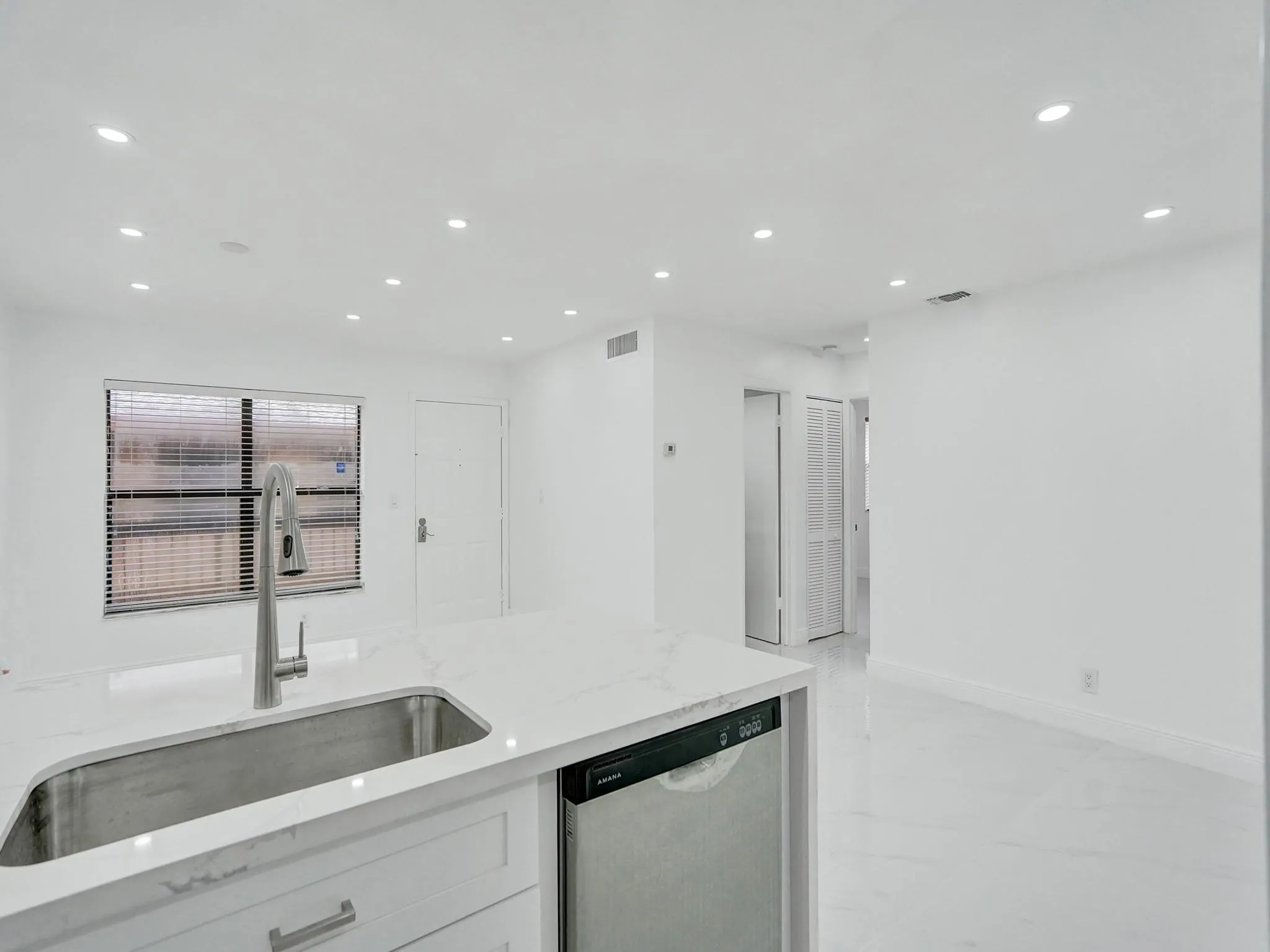 10051 Winding Lake Rd, #201