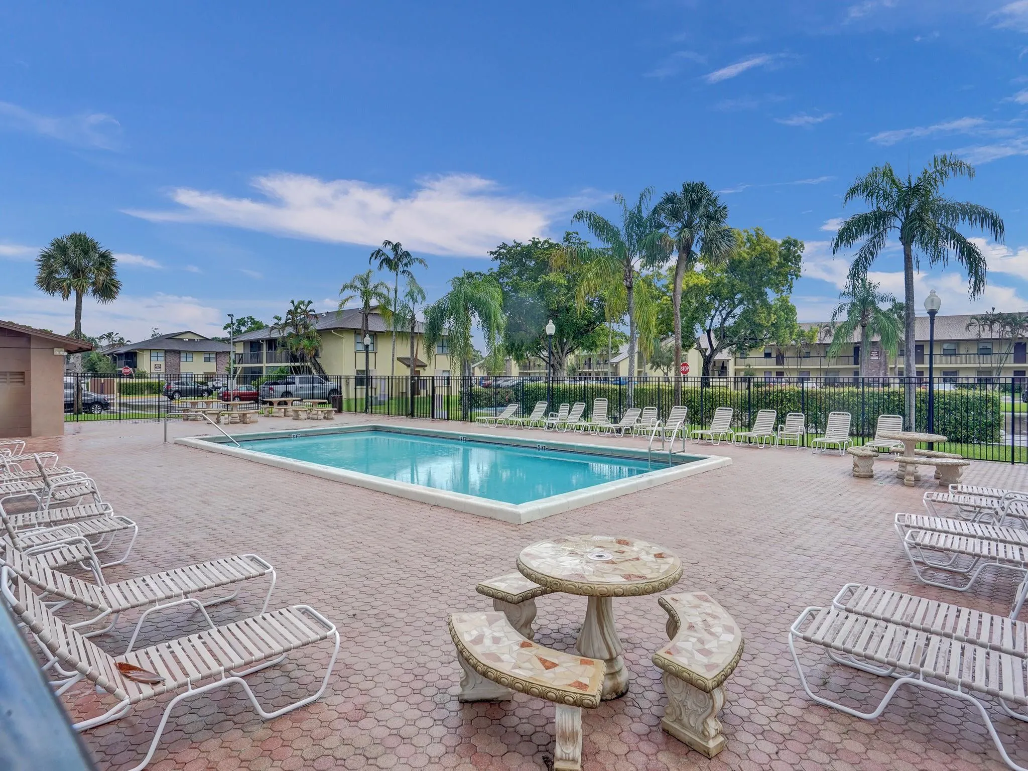 10051 Winding Lake Rd, #201