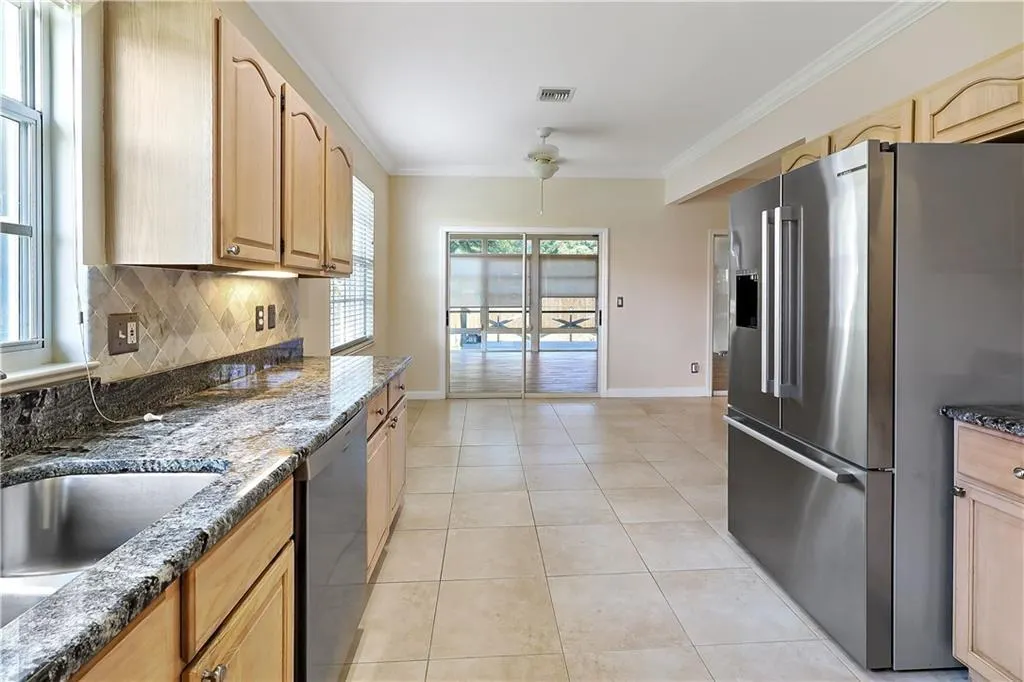 2245 46th Ave