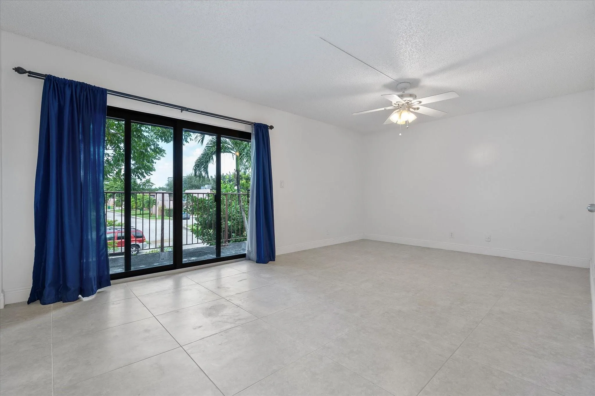 16 Toledo Ct, #3-38