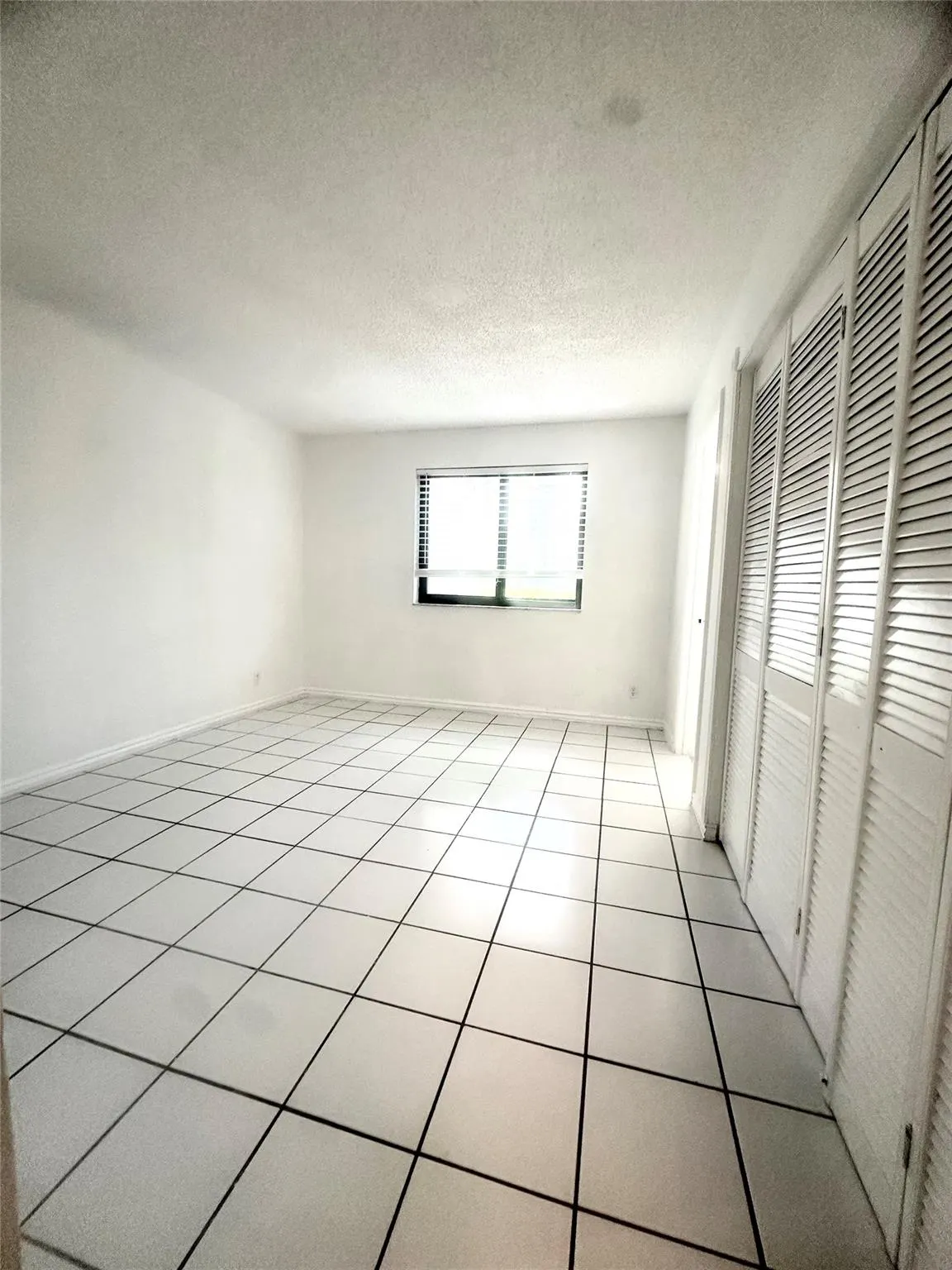 717 Gardens Dr, #103