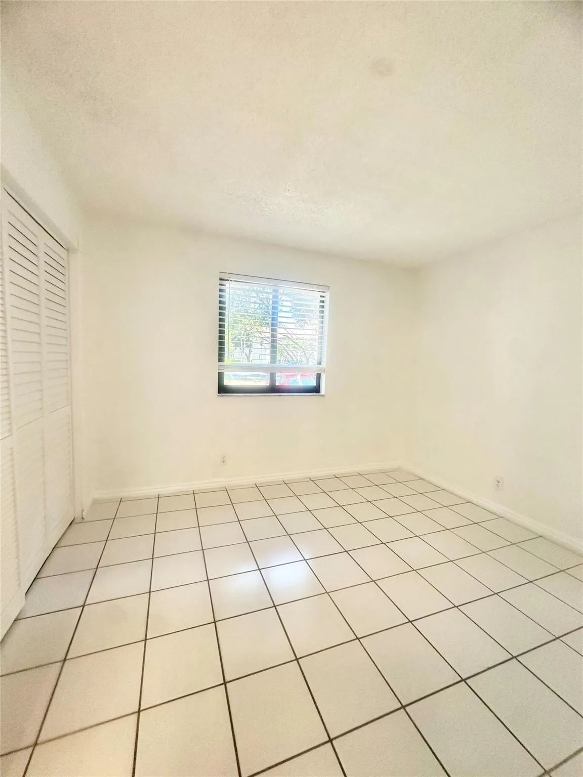 717 Gardens Dr, #103