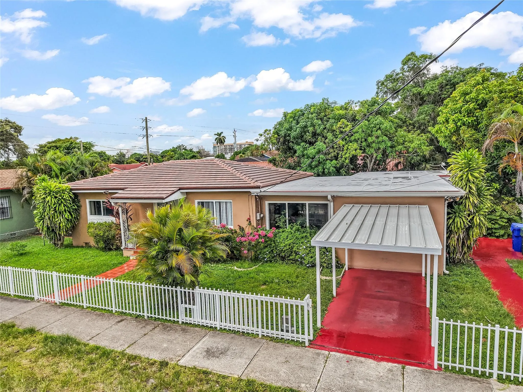 1530 SW 24th Ave