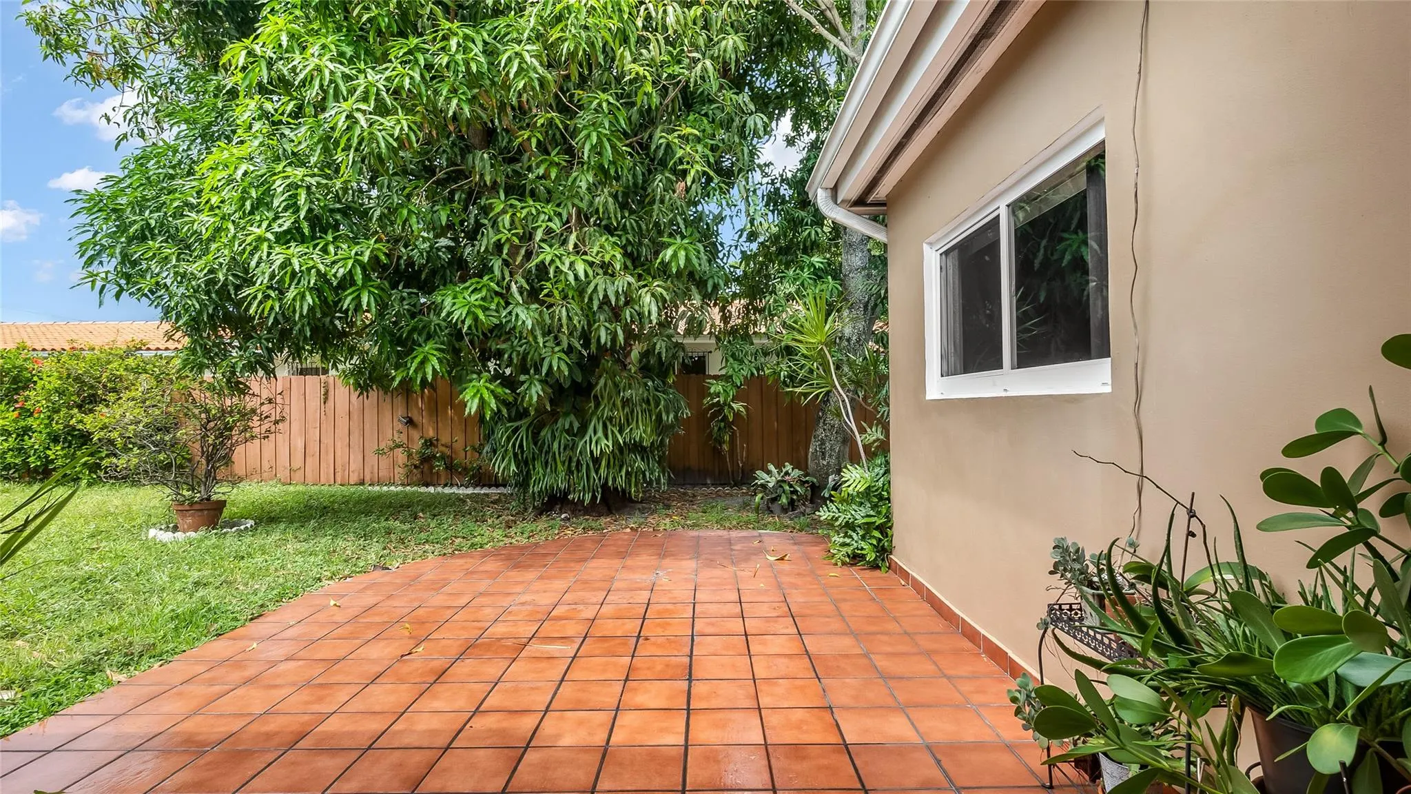 1530 SW 24th Ave