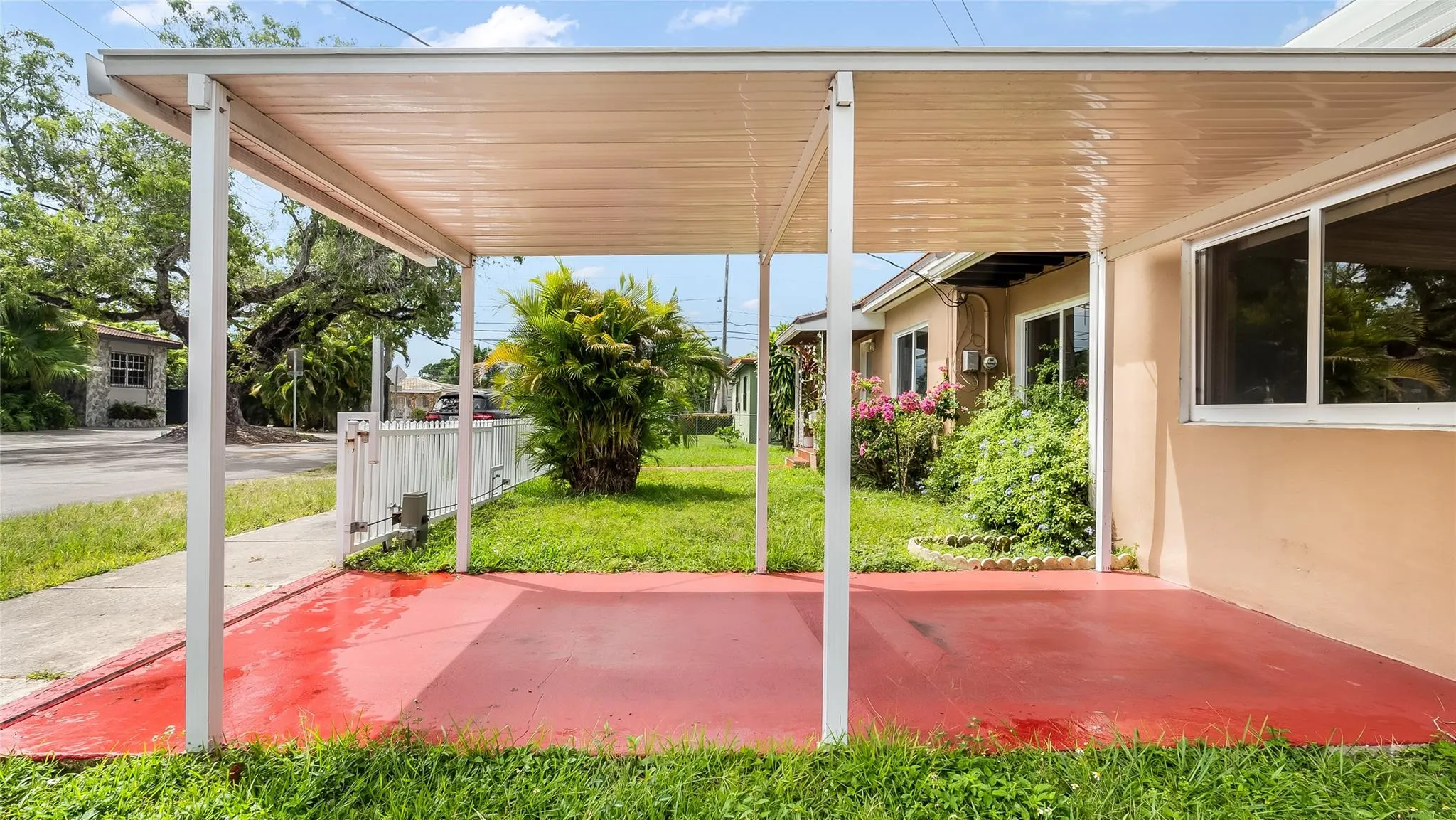 1530 SW 24th Ave