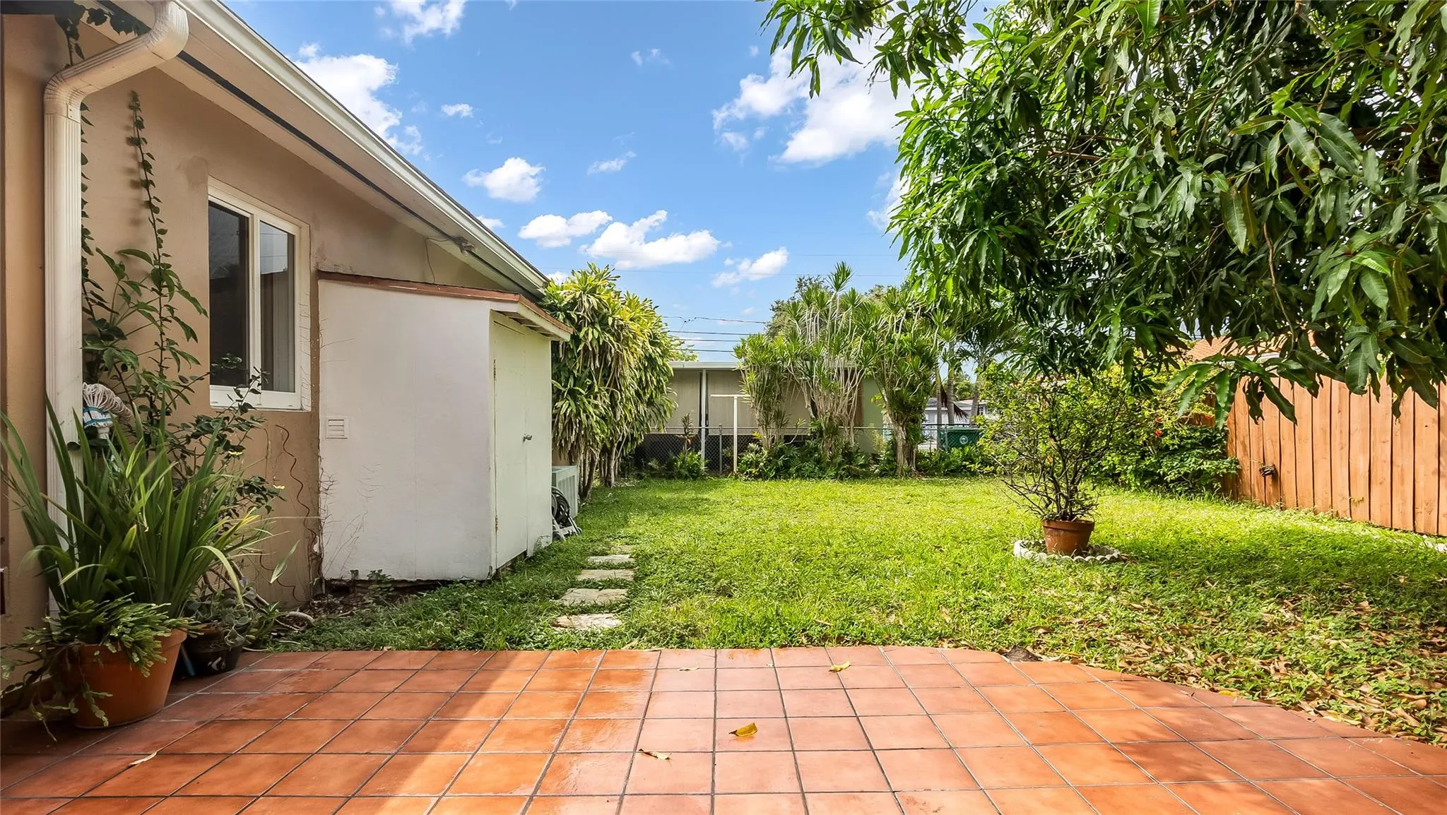1530 SW 24th Ave