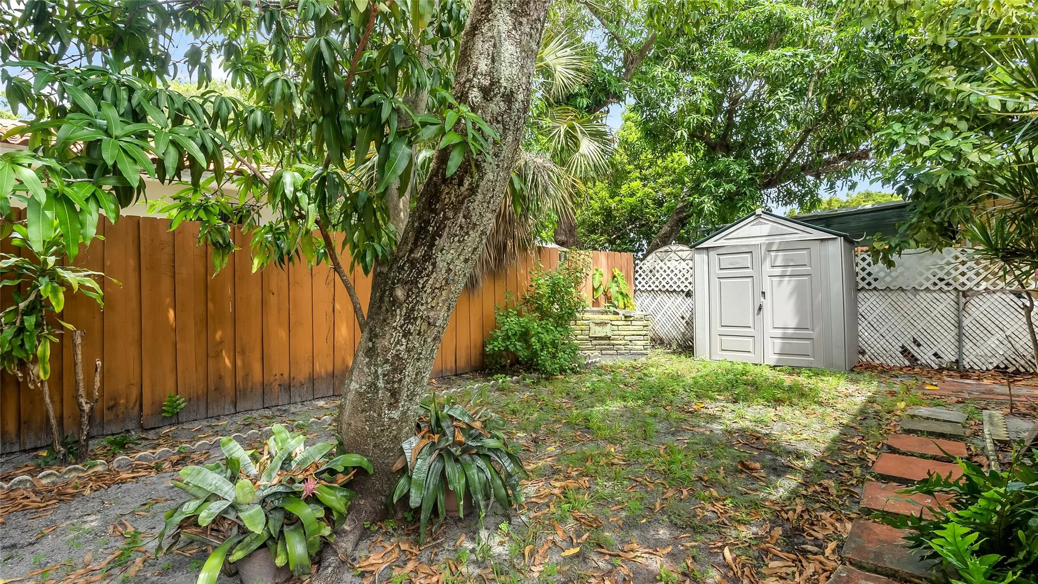 1530 SW 24th Ave