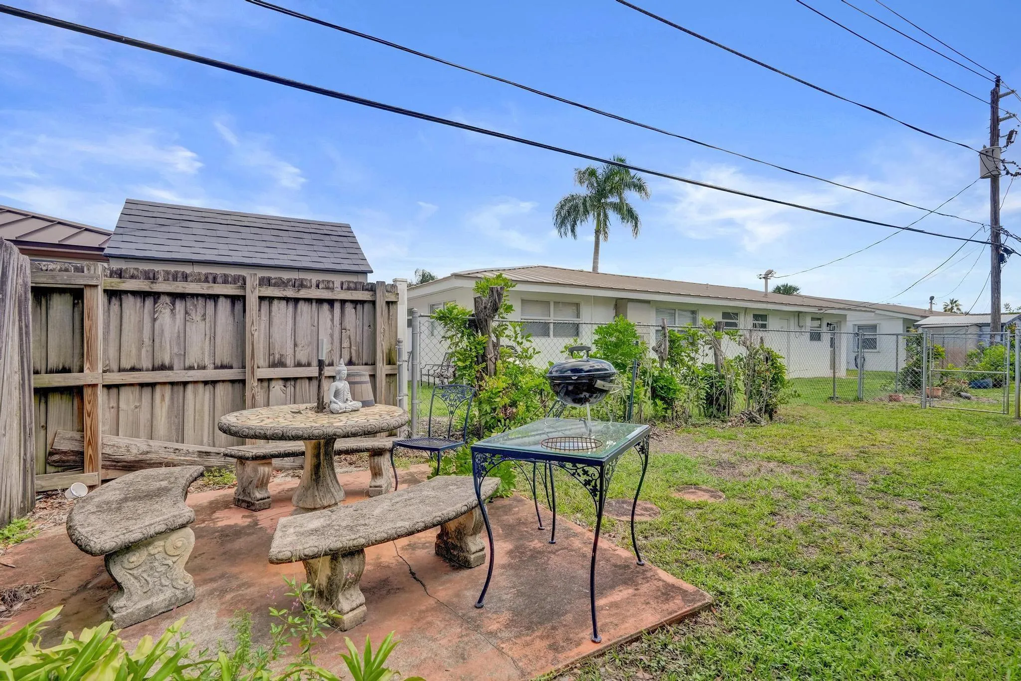 2011 NE 56th St