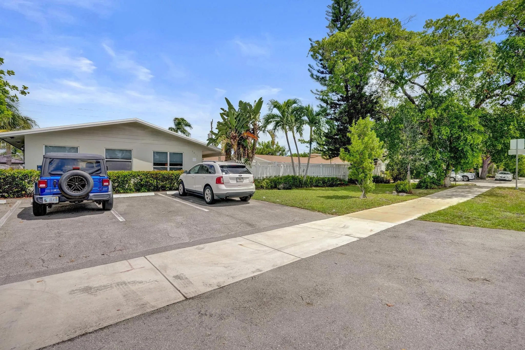 2011 NE 56th St