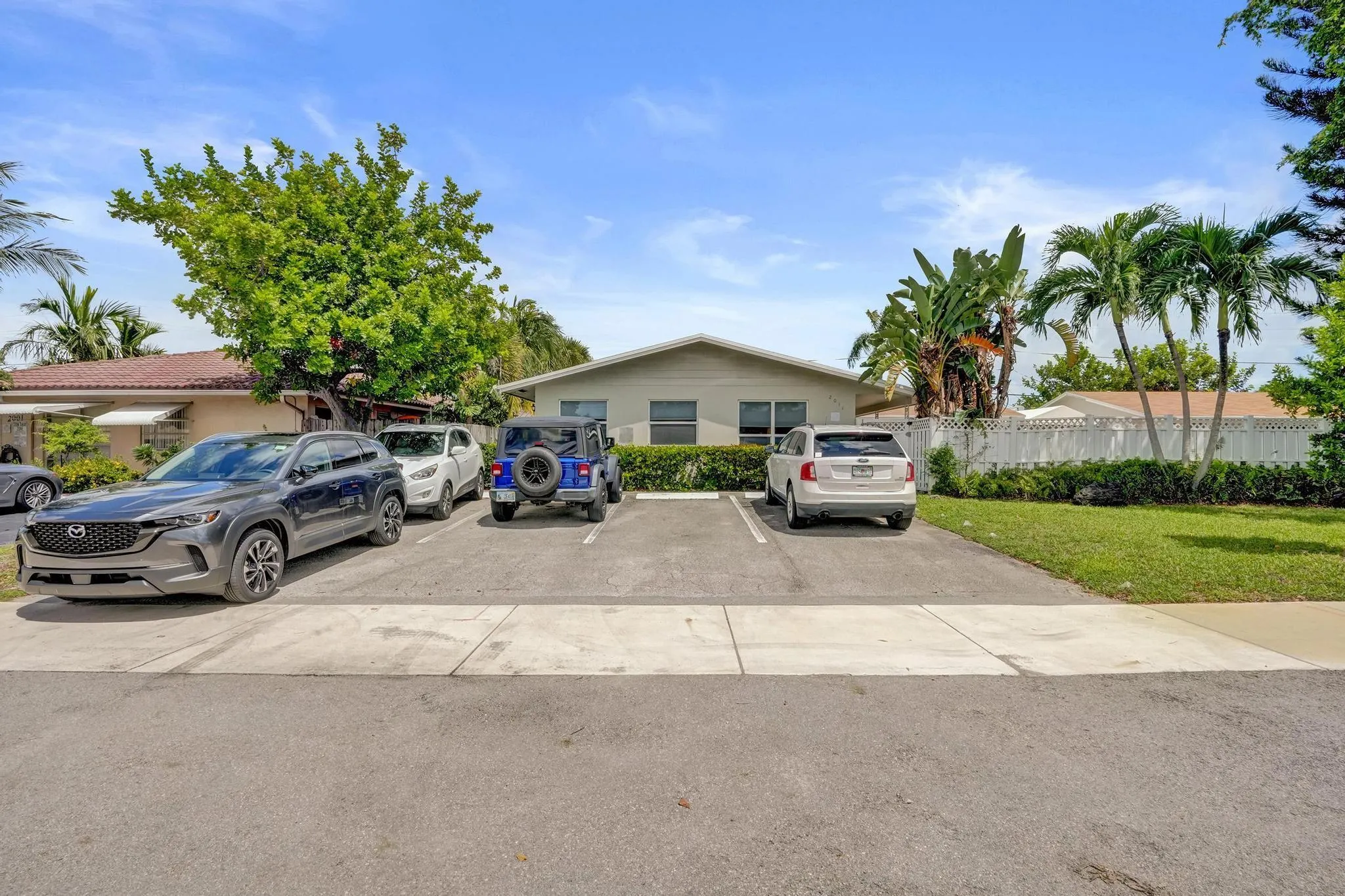 2011 NE 56th St