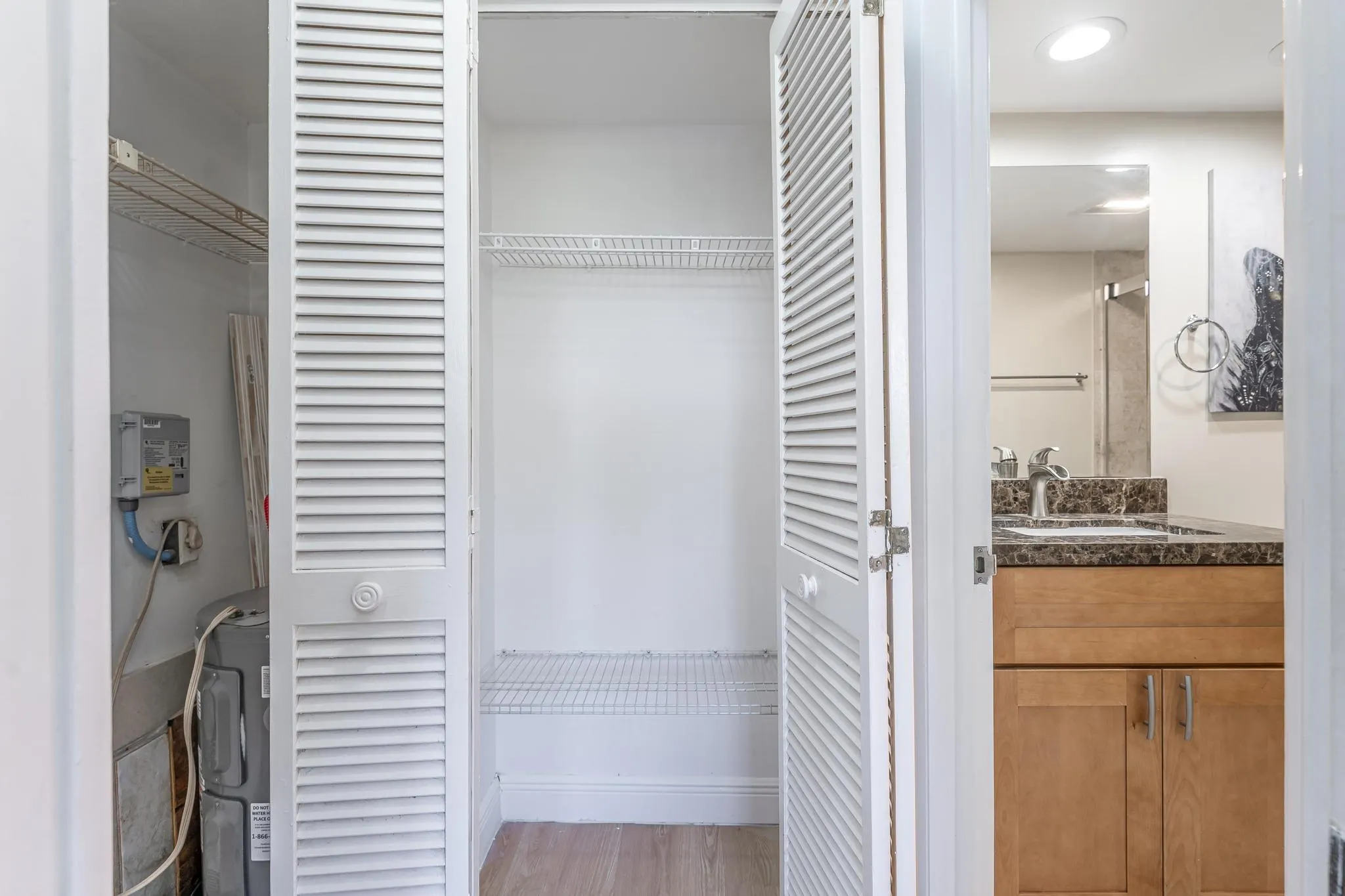 2850 Forest Hills Blvd, #203