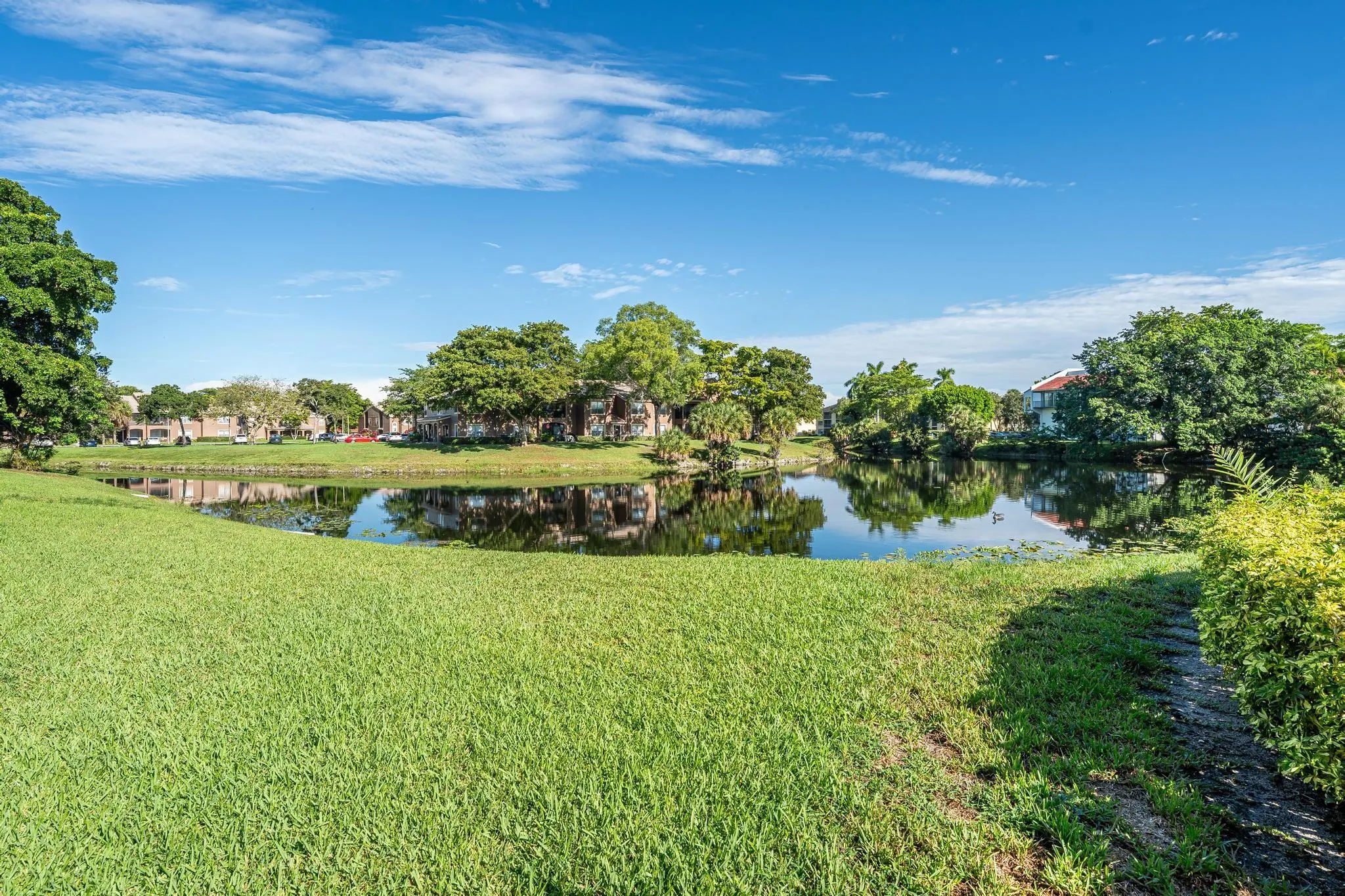 2850 Forest Hills Blvd, #203