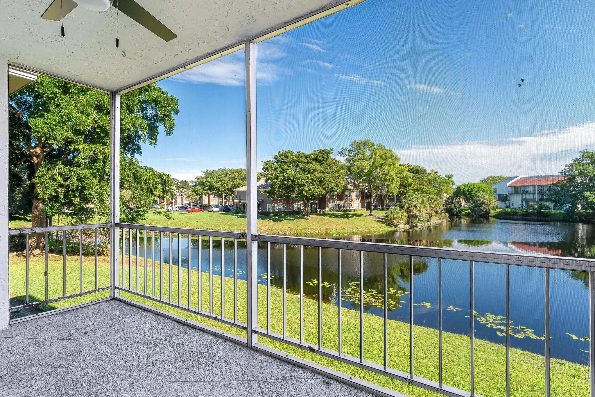 2850 Forest Hills Blvd, #203