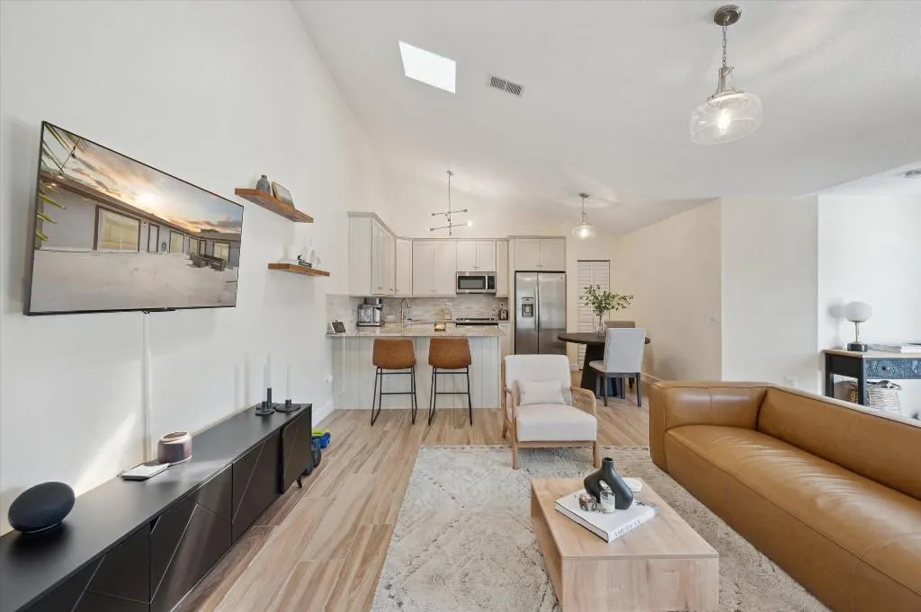 9867 Boca Gardens Trl