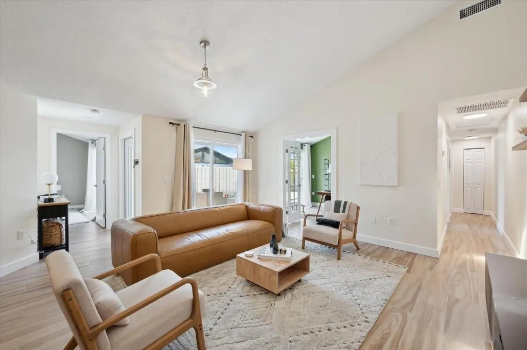 9867 Boca Gardens Trl
