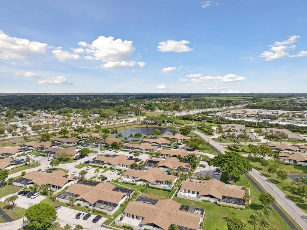9867 Boca Gardens Trl