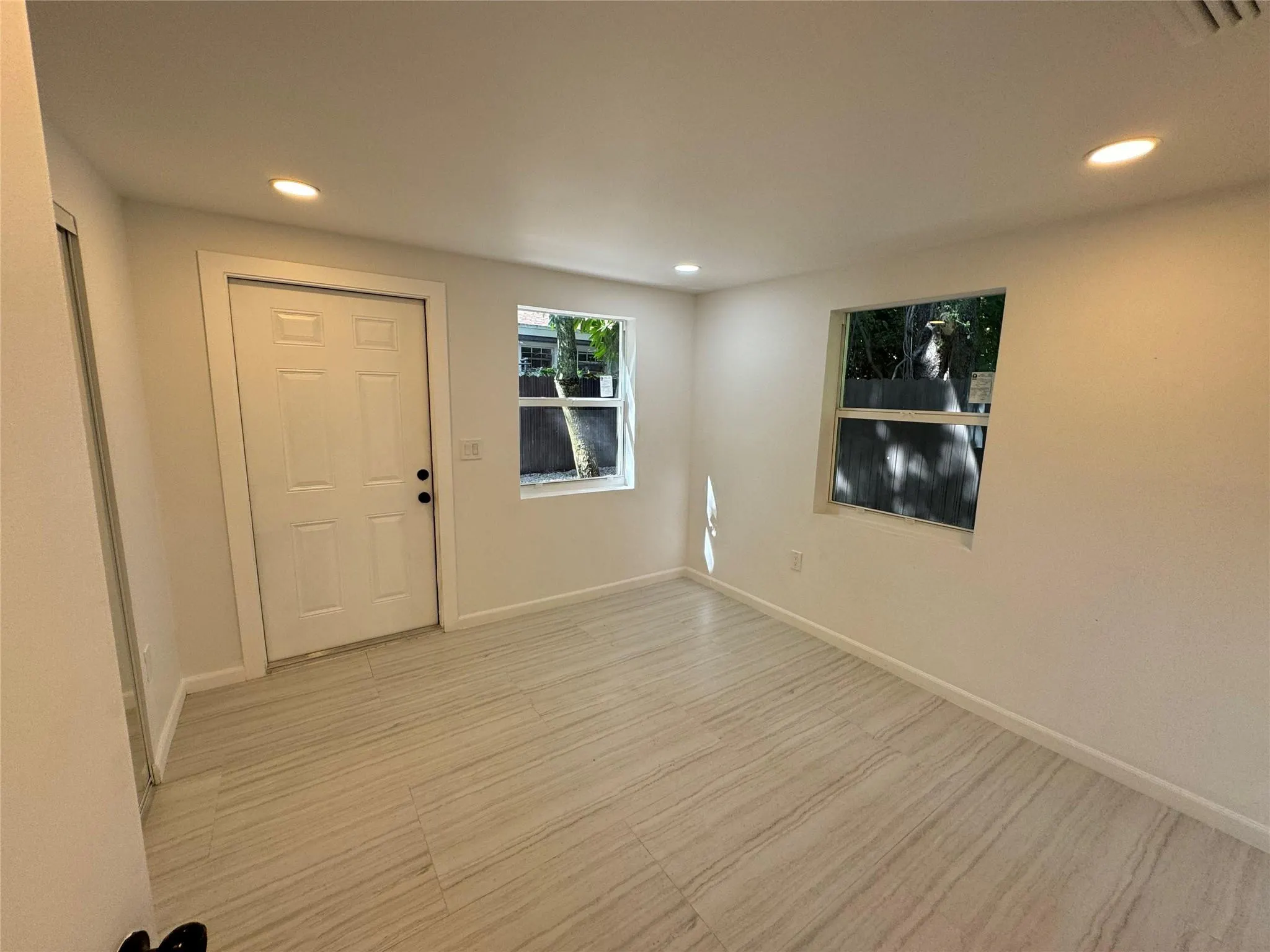 136 NE 60th St, #2