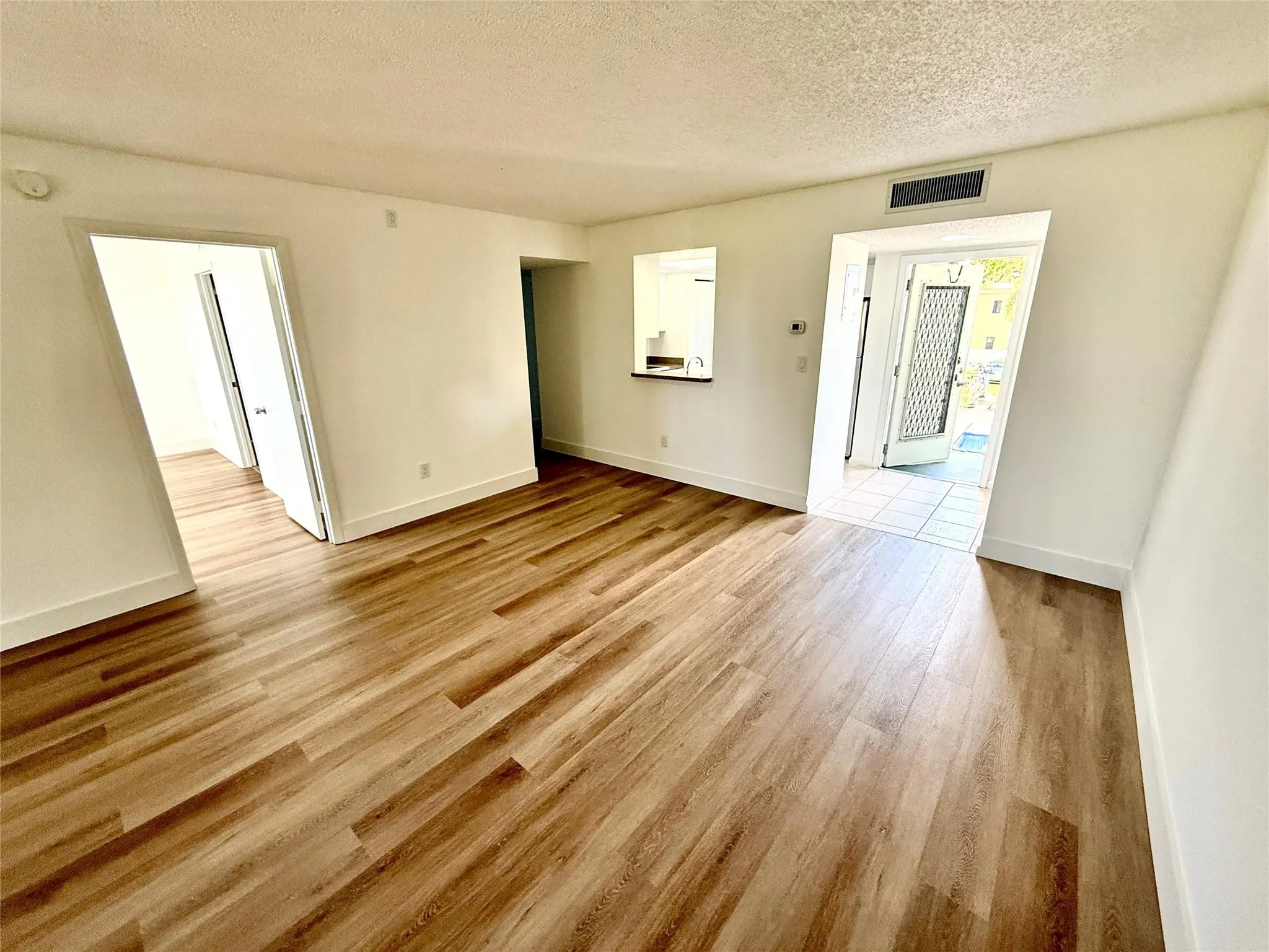 7301 NW 18th St, #206