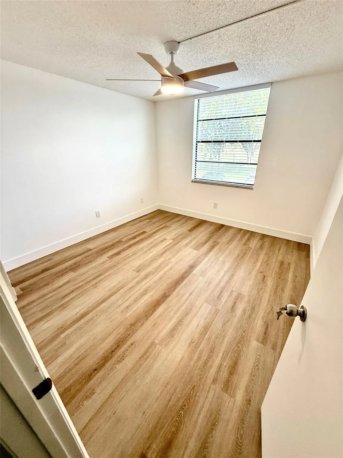 7301 NW 18th St, #206