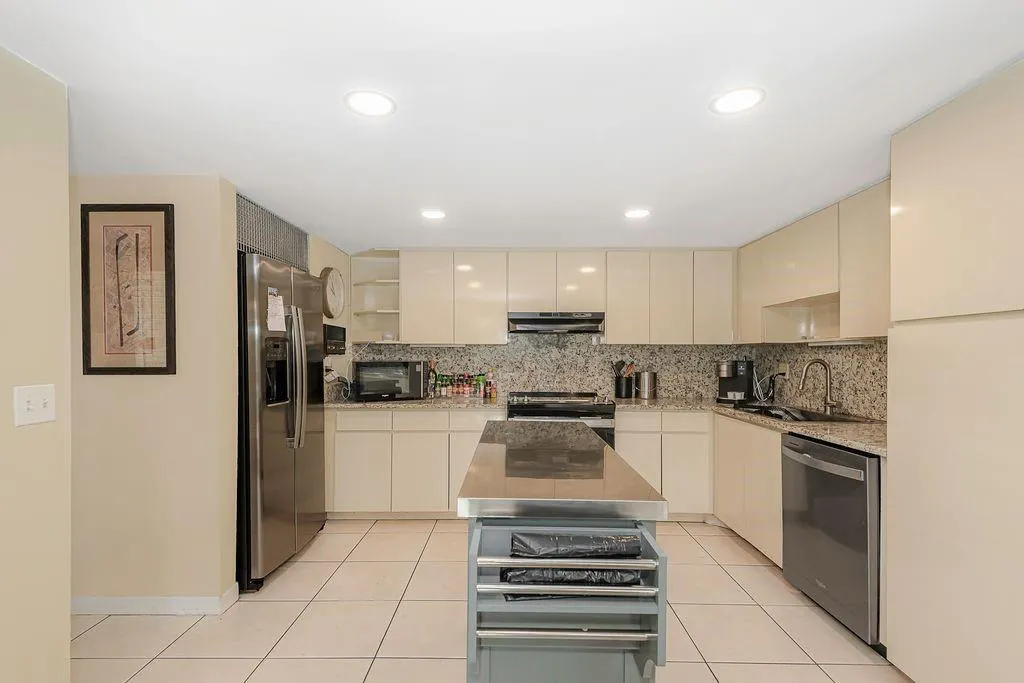 331 DEERCREEK WILDWOOD CI S Wildwood Circle, #331