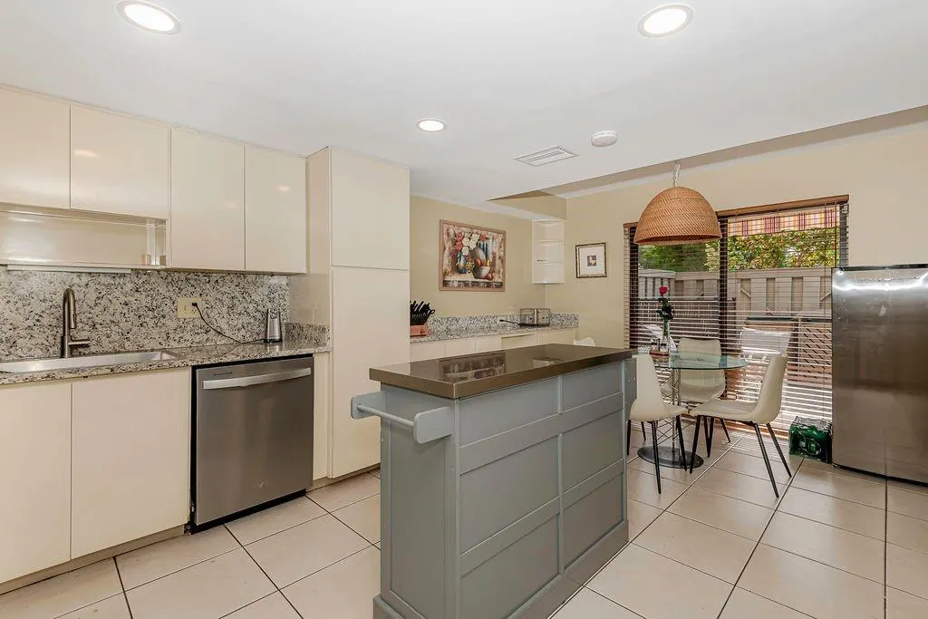 331 DEERCREEK WILDWOOD CI S Wildwood Circle, #331