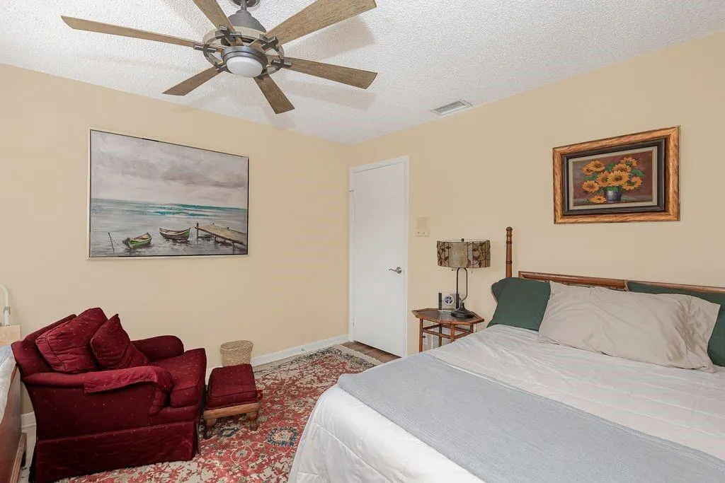 331 DEERCREEK WILDWOOD CI S Wildwood Circle, #331