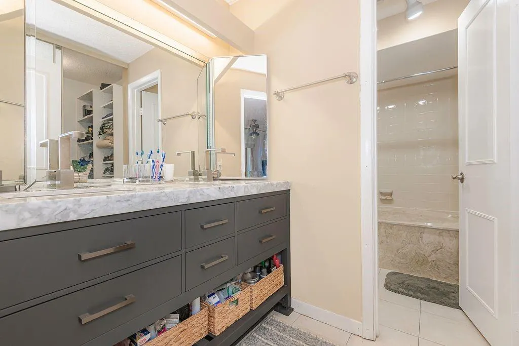 331 DEERCREEK WILDWOOD CI S Wildwood Circle, #331